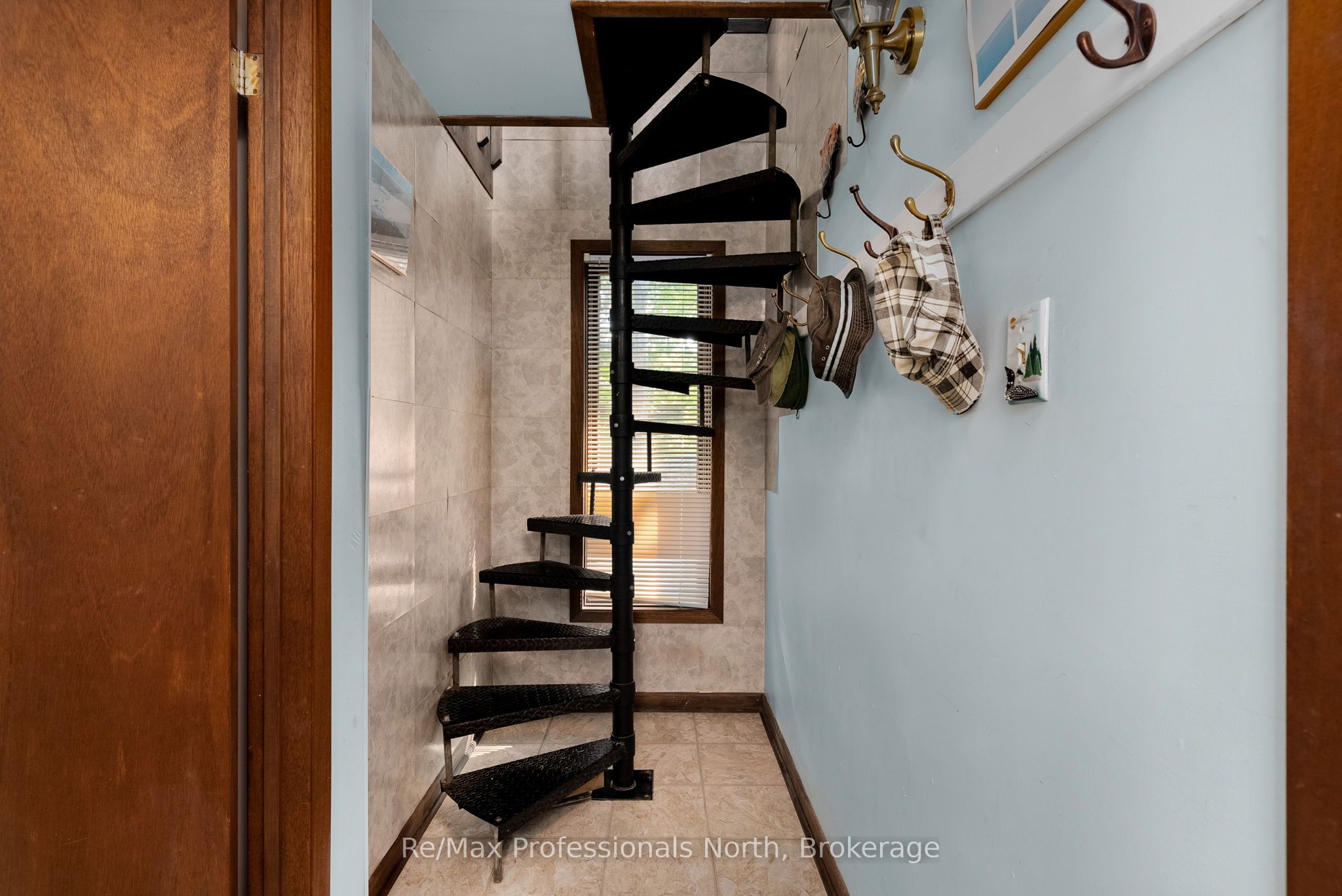 1118 Tomingas Road Property Photo 14