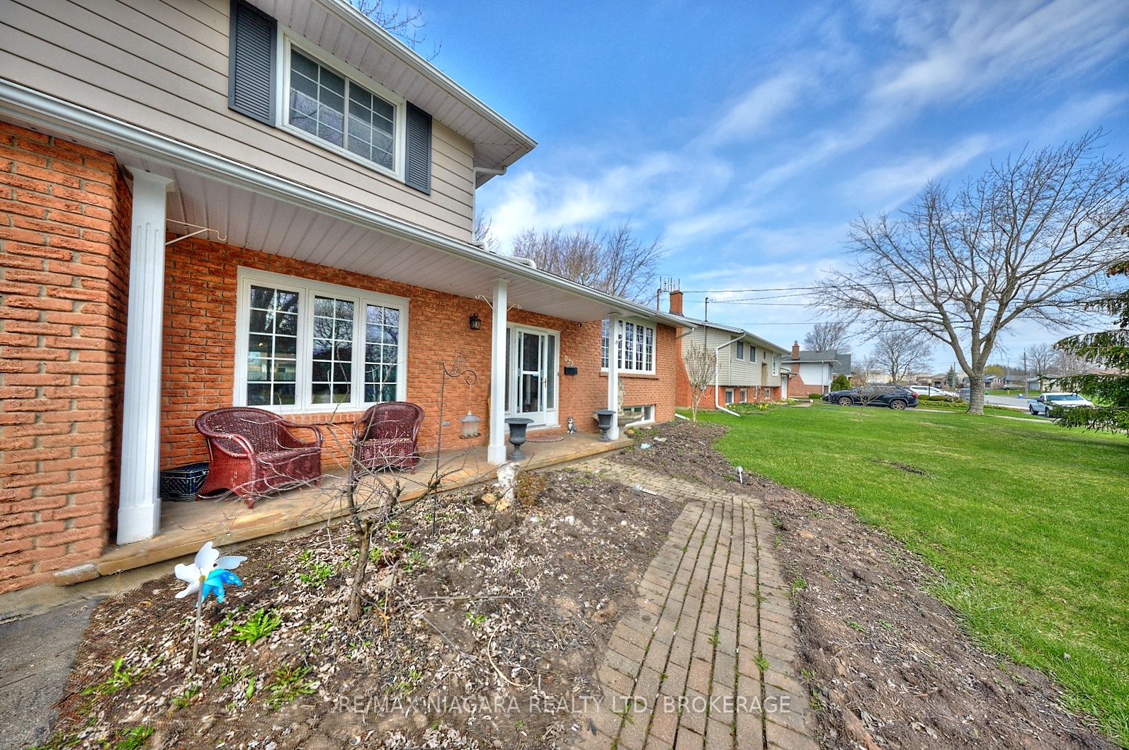 953 Grandview Road