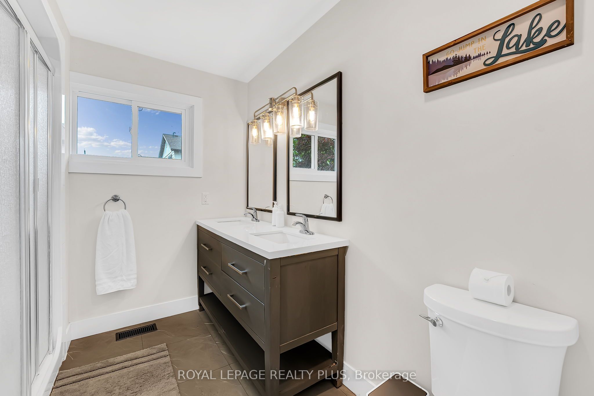 36 Dickinson Avenue Property Photo 28