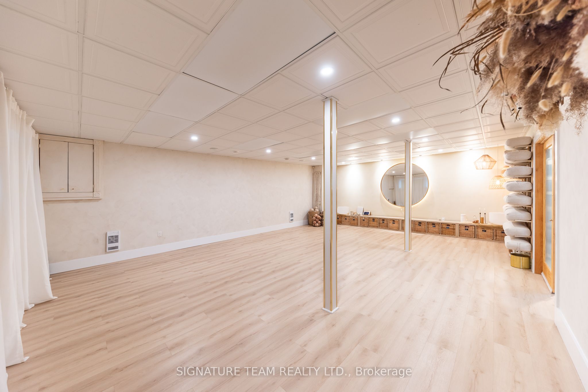 3227 Petawawa Boulevard Property Photo 7