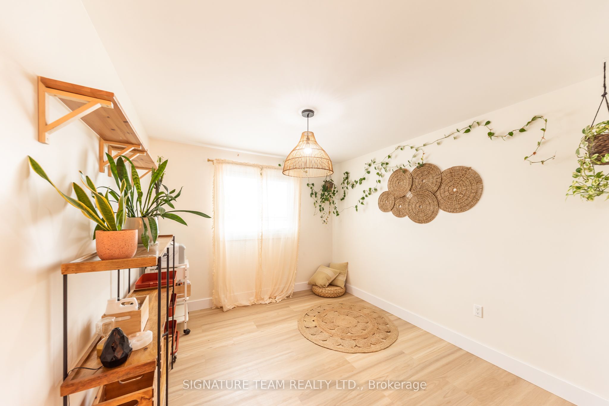 3227 Petawawa Boulevard Property Photo 28