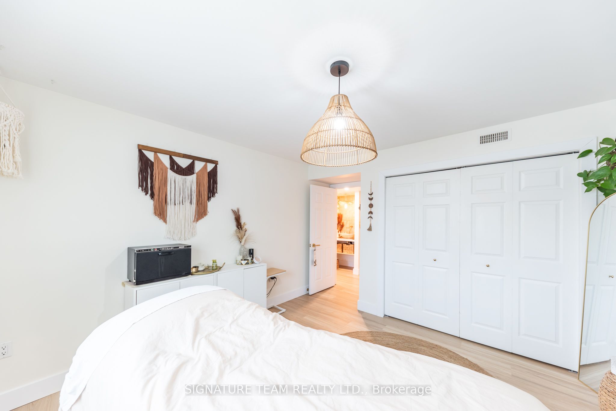 3227 Petawawa Boulevard Property Photo 34