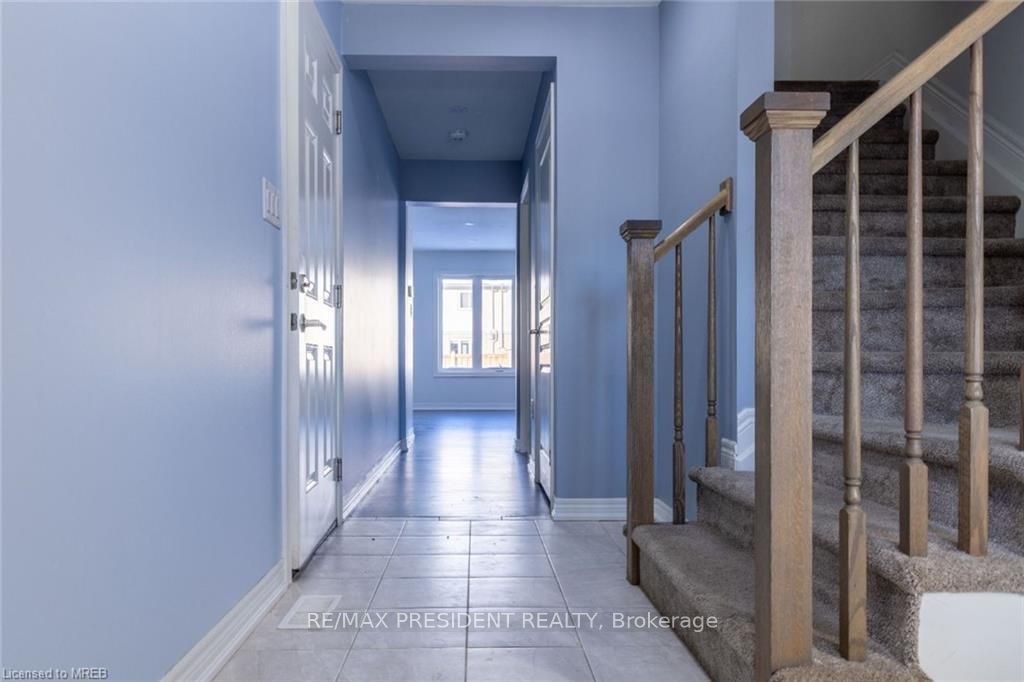 80 Monarch Street Property Photo 3