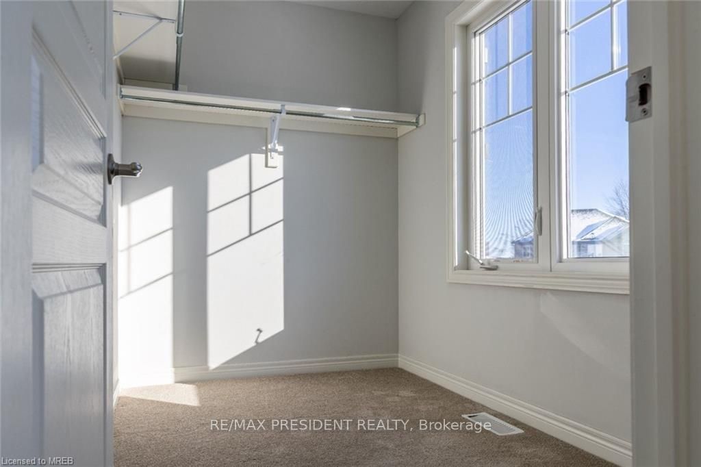80 Monarch Street Property Photo 16
