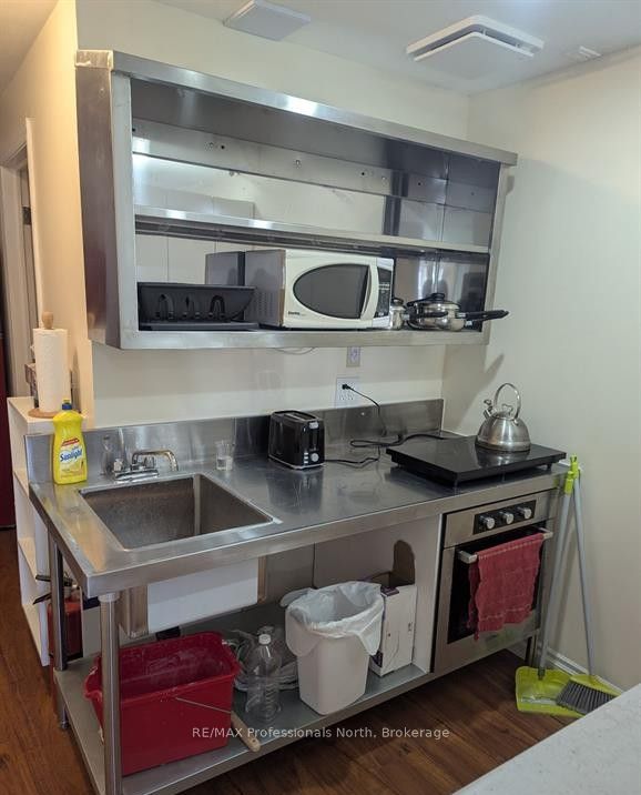 103 St Lawrence Street W Property Photo 33