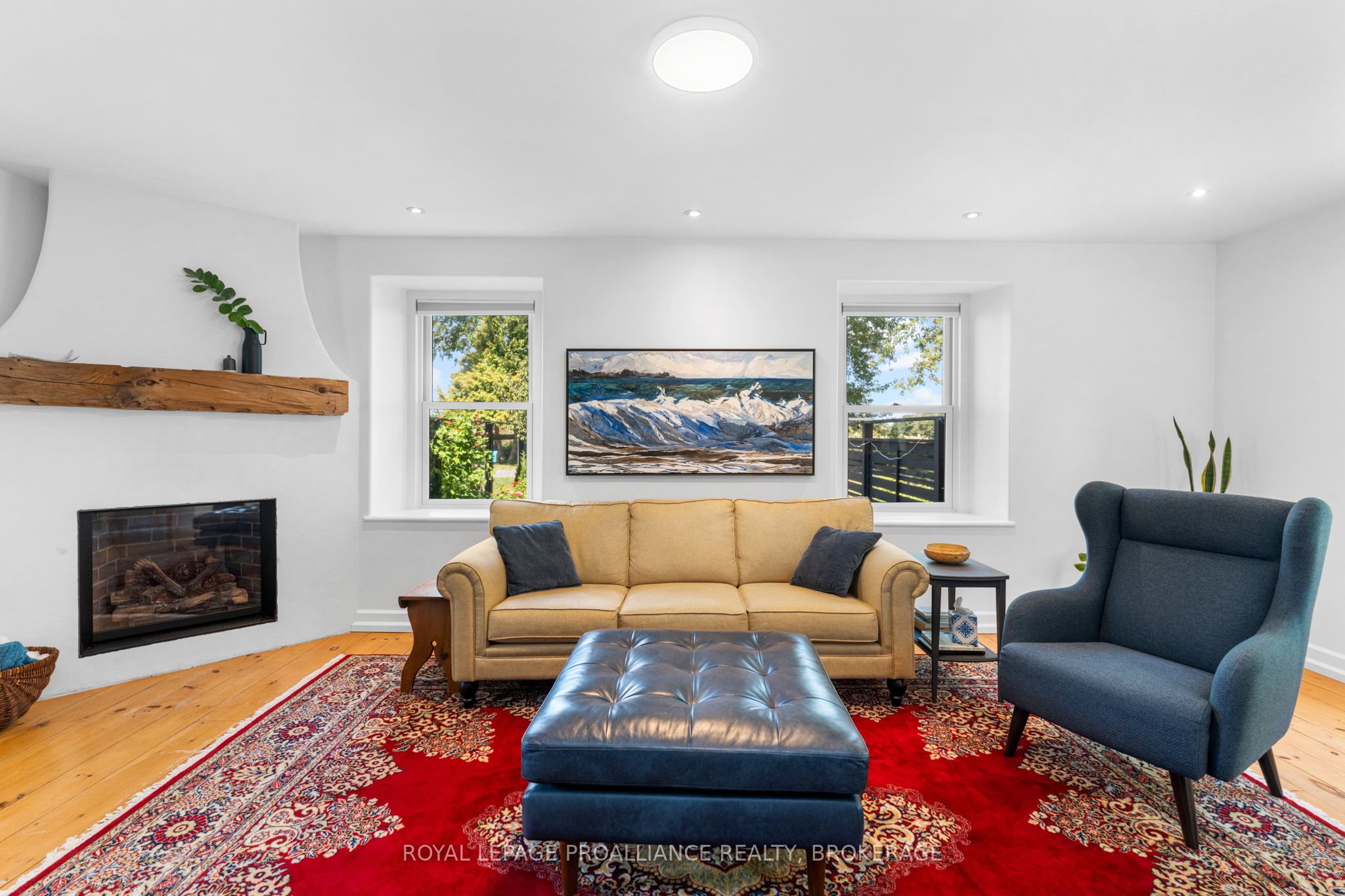 15 14th Line Road Property Photo 4
