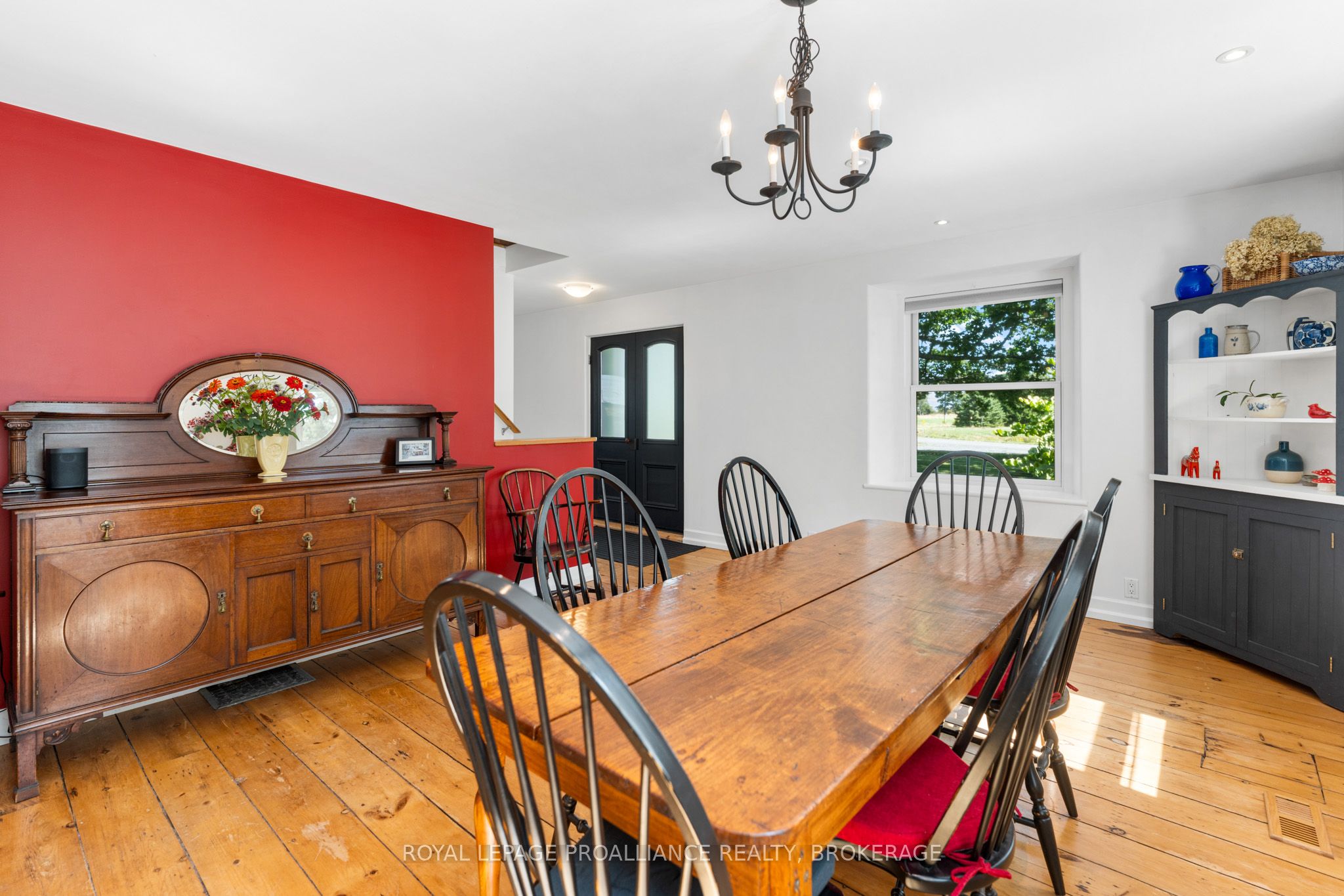 15 14th Line Road Property Photo 8