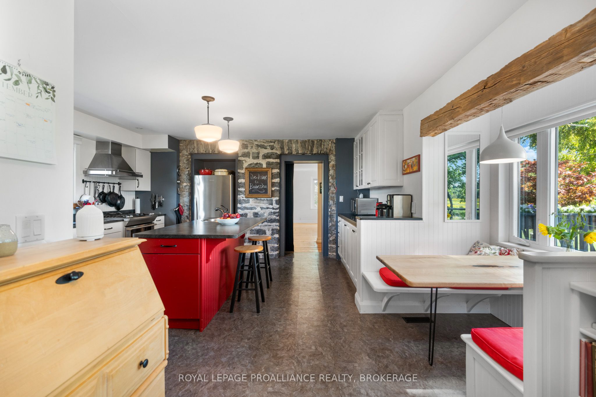 15 14th Line Road Property Photo 11