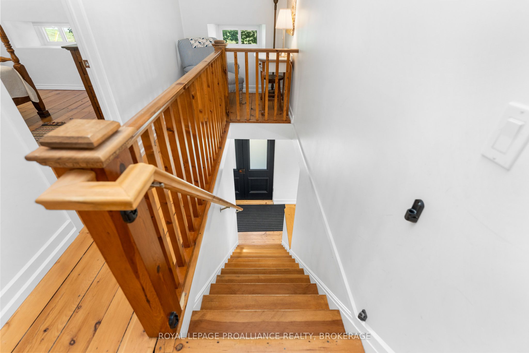 15 14th Line Road Property Photo 13