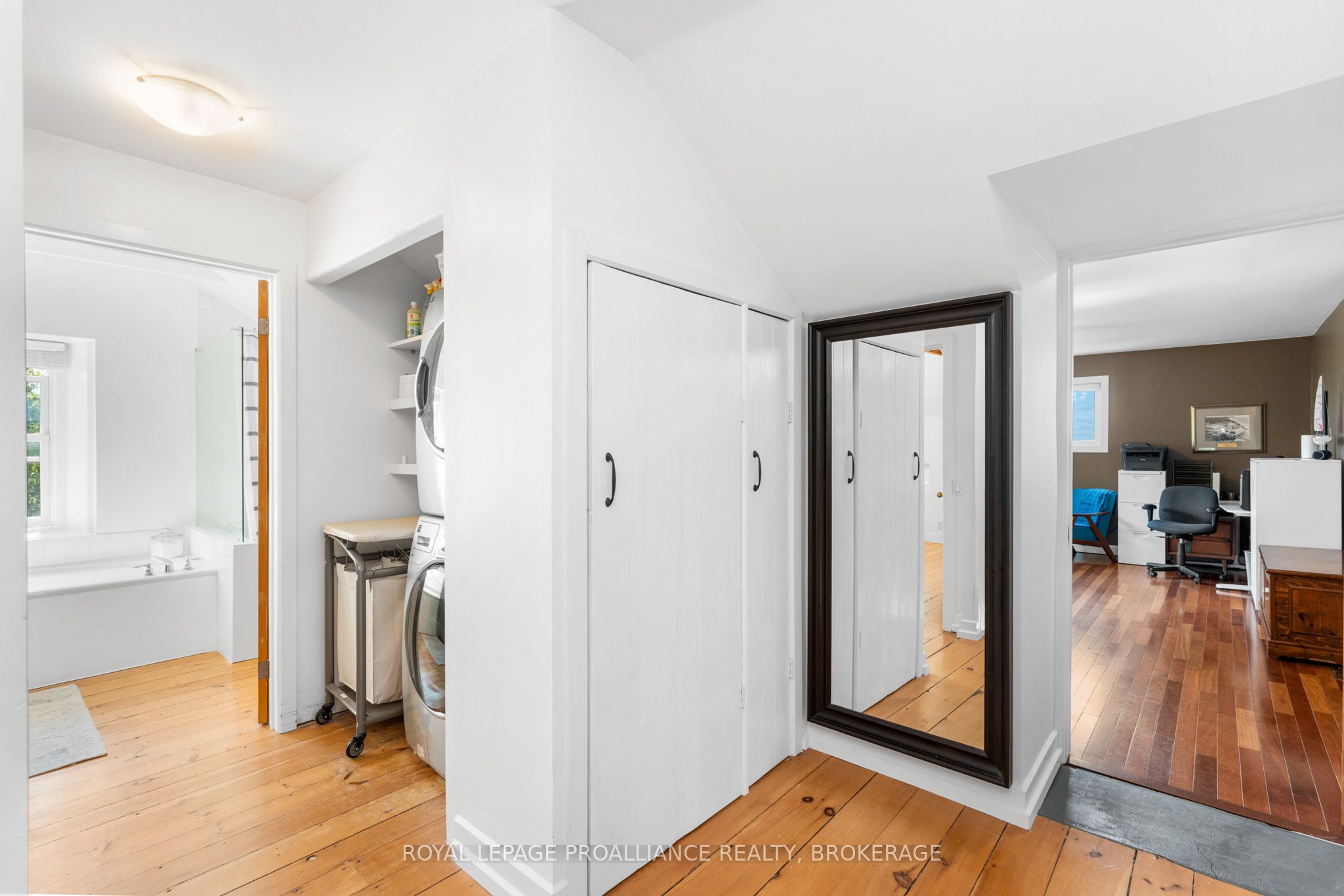 15 14th Line Road Property Photo 14