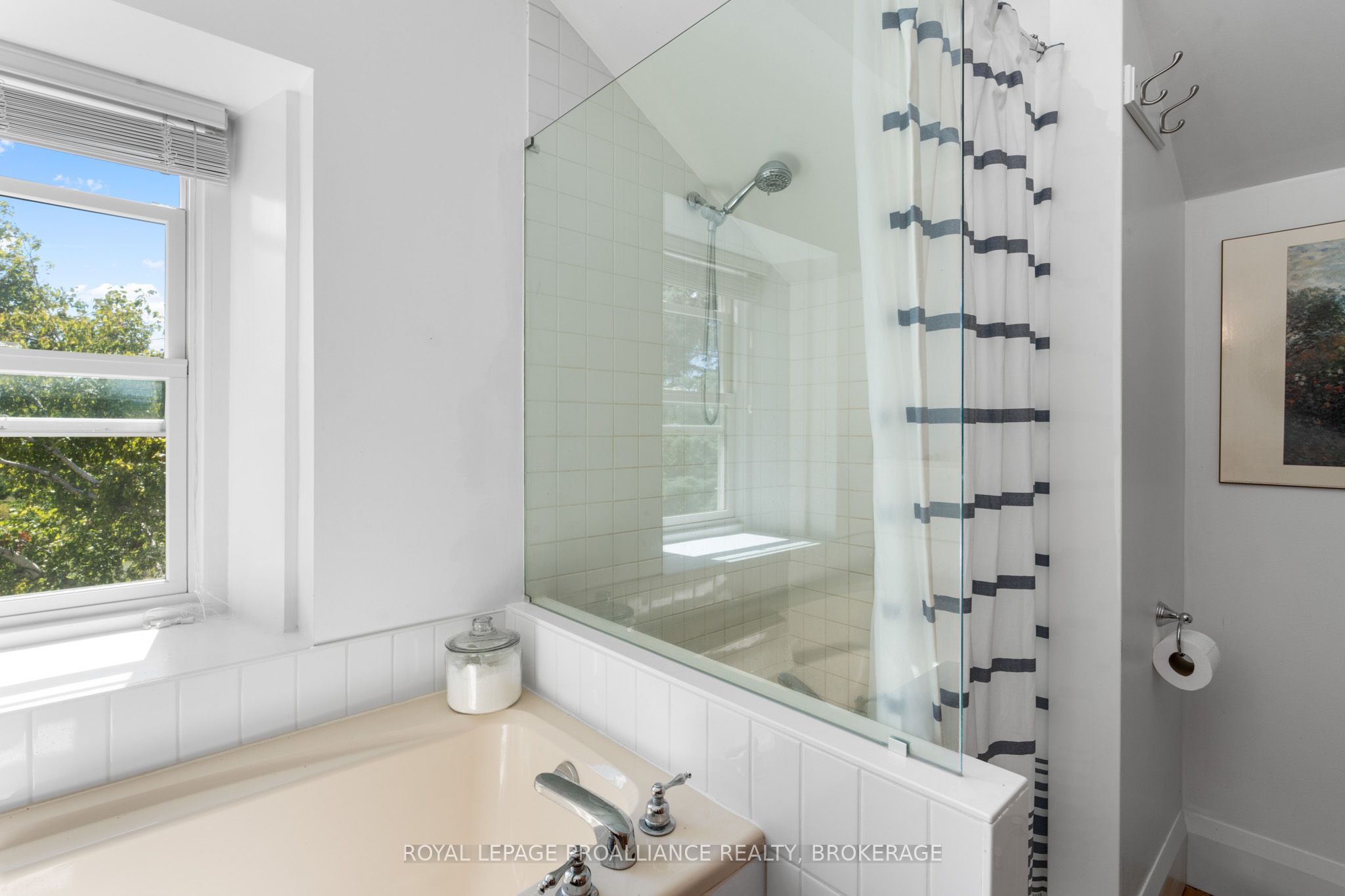15 14th Line Road Property Photo 21