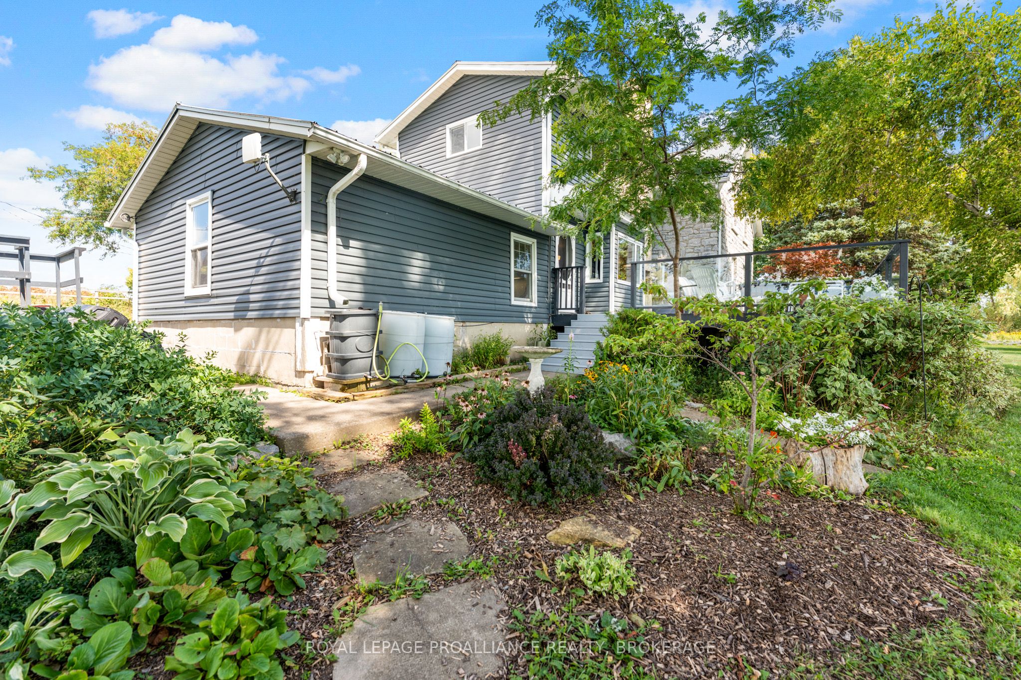 15 14th Line Road Property Photo 29