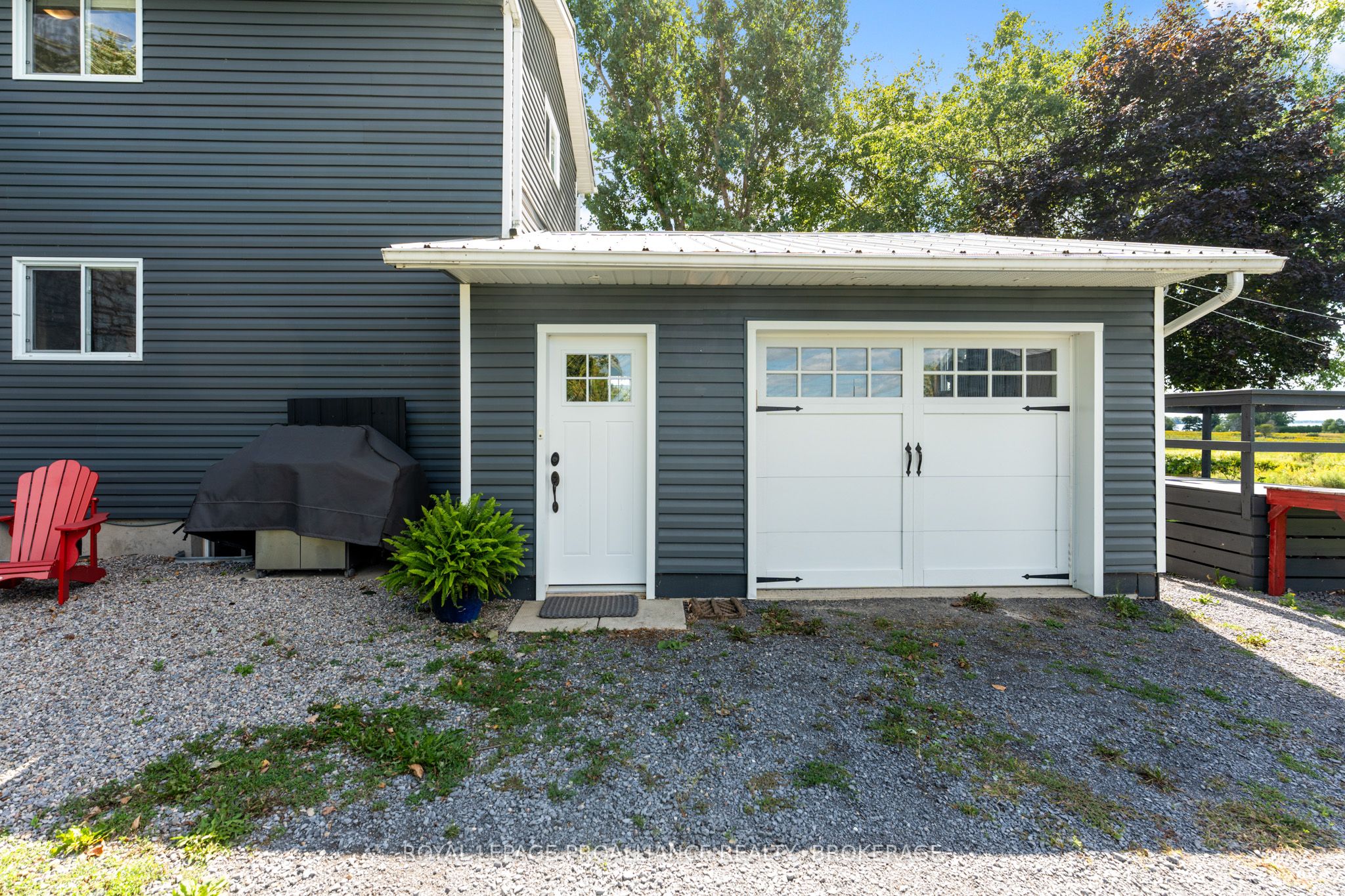 15 14th Line Road Property Photo 32