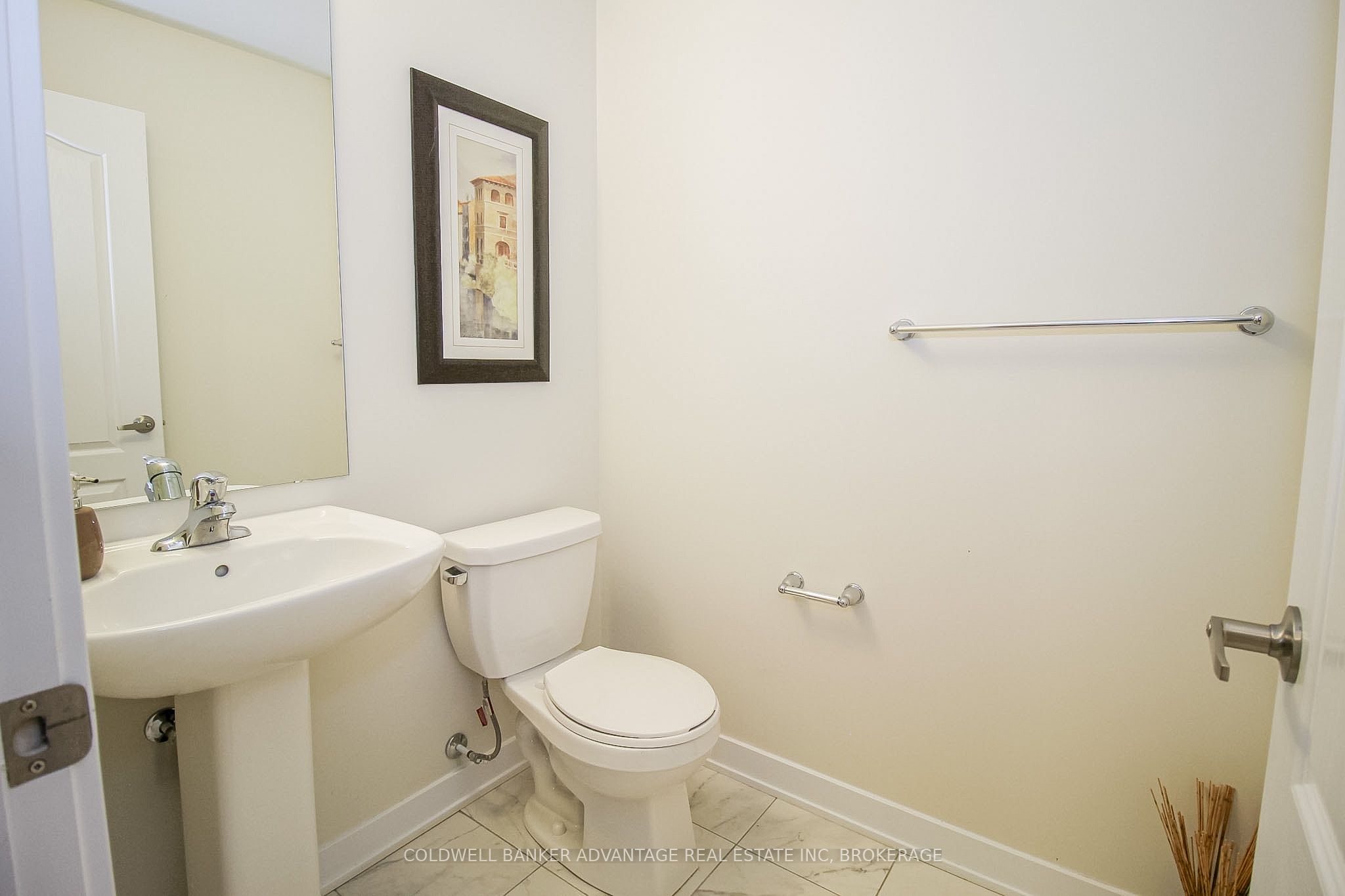 77 Keelson Street Property Photo 6