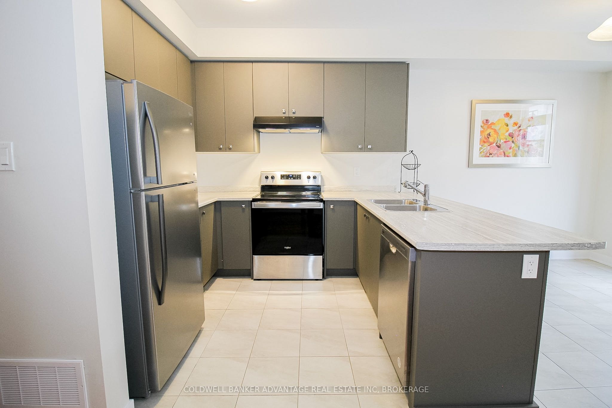 77 Keelson Street Property Photo 9