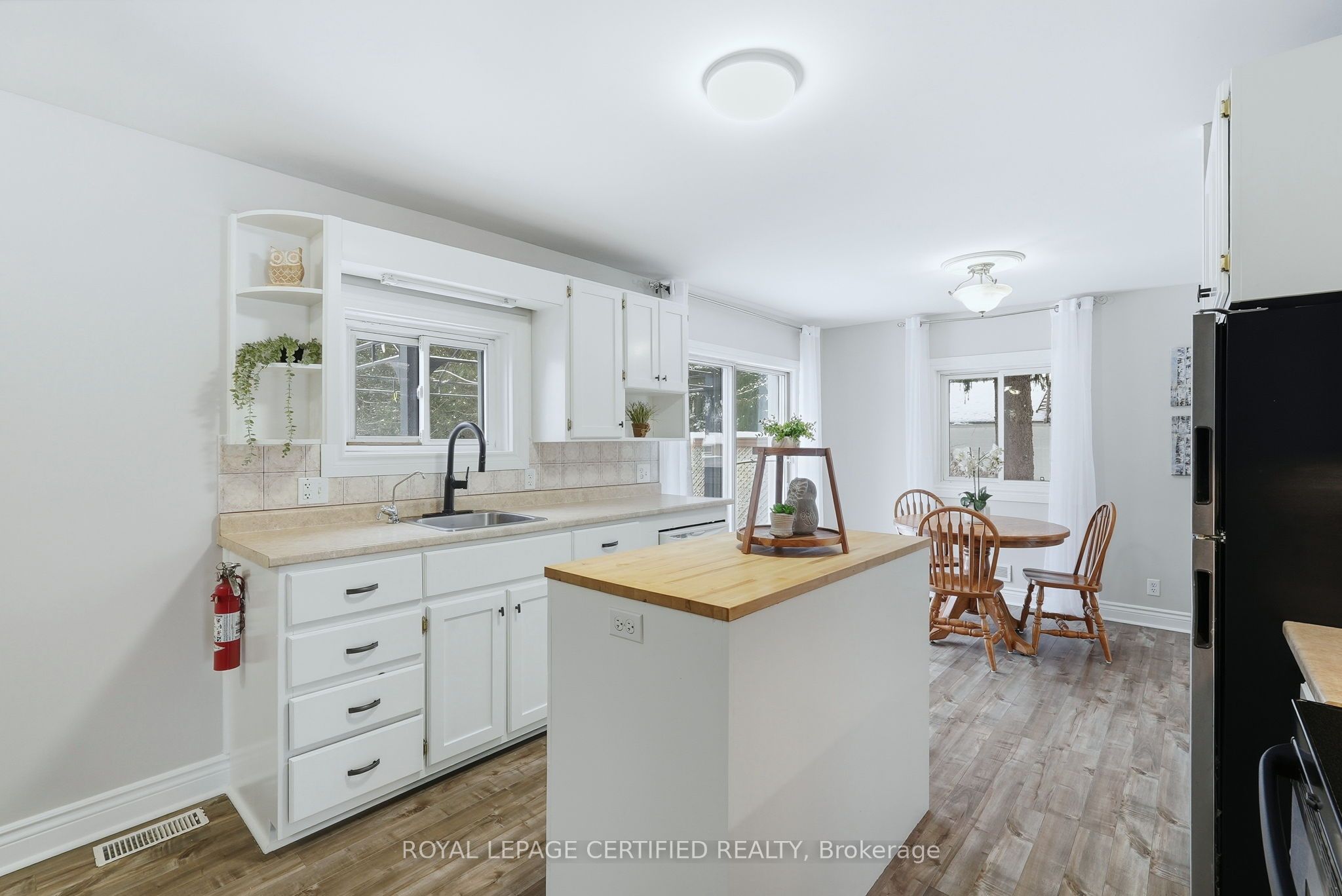 883 7th Avenue Property Photo 10
