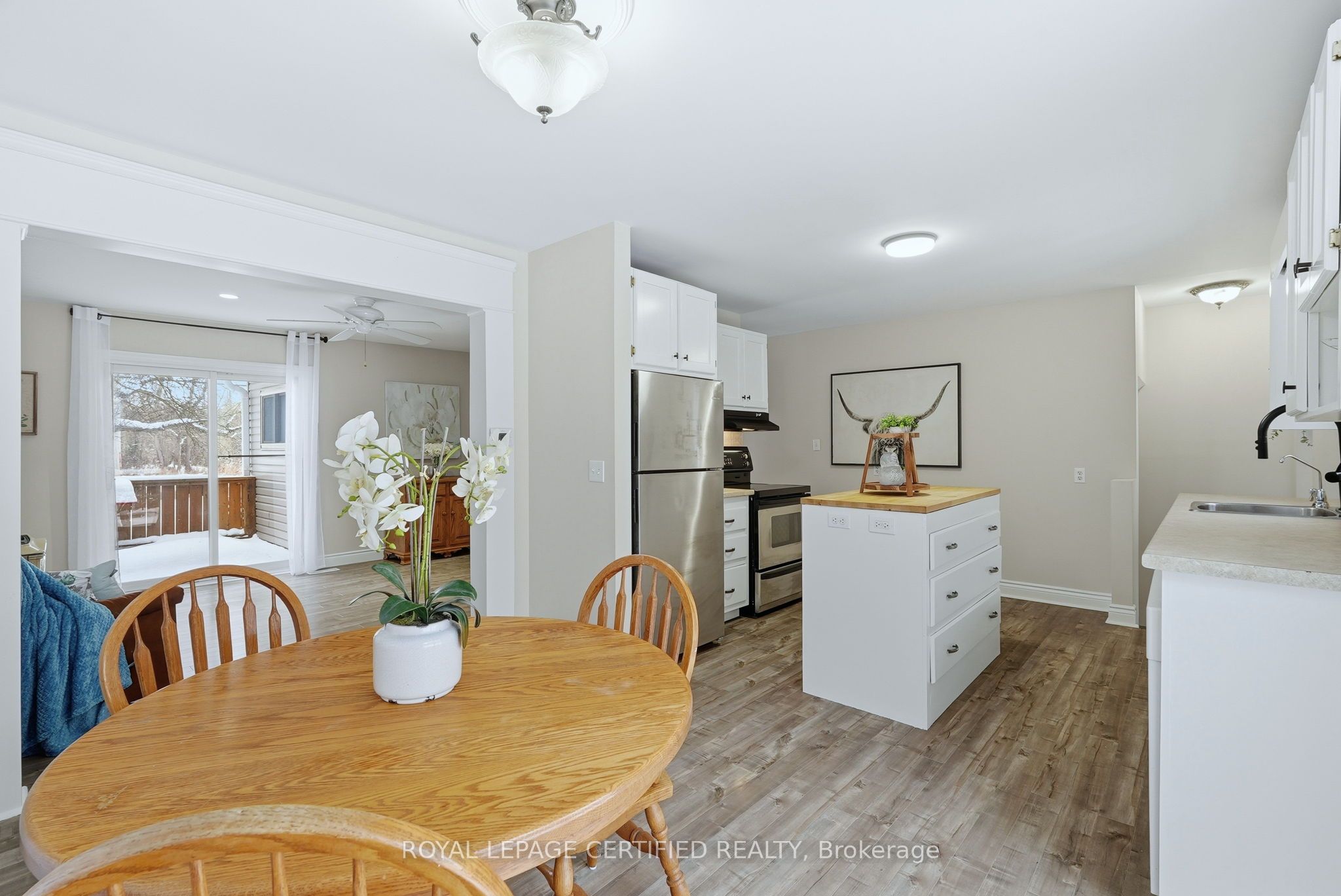 883 7th Avenue Property Photo 12