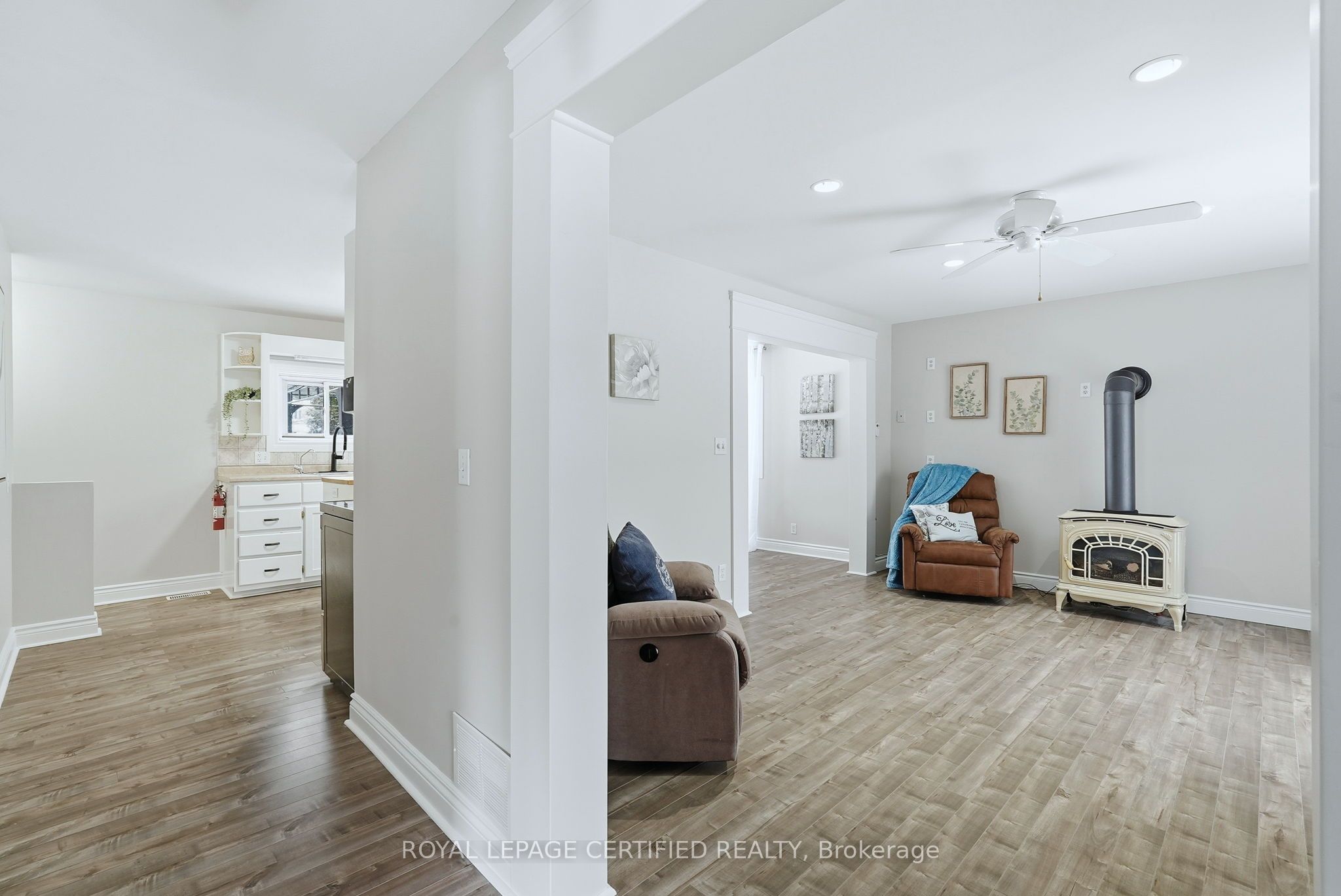 883 7th Avenue Property Photo 18