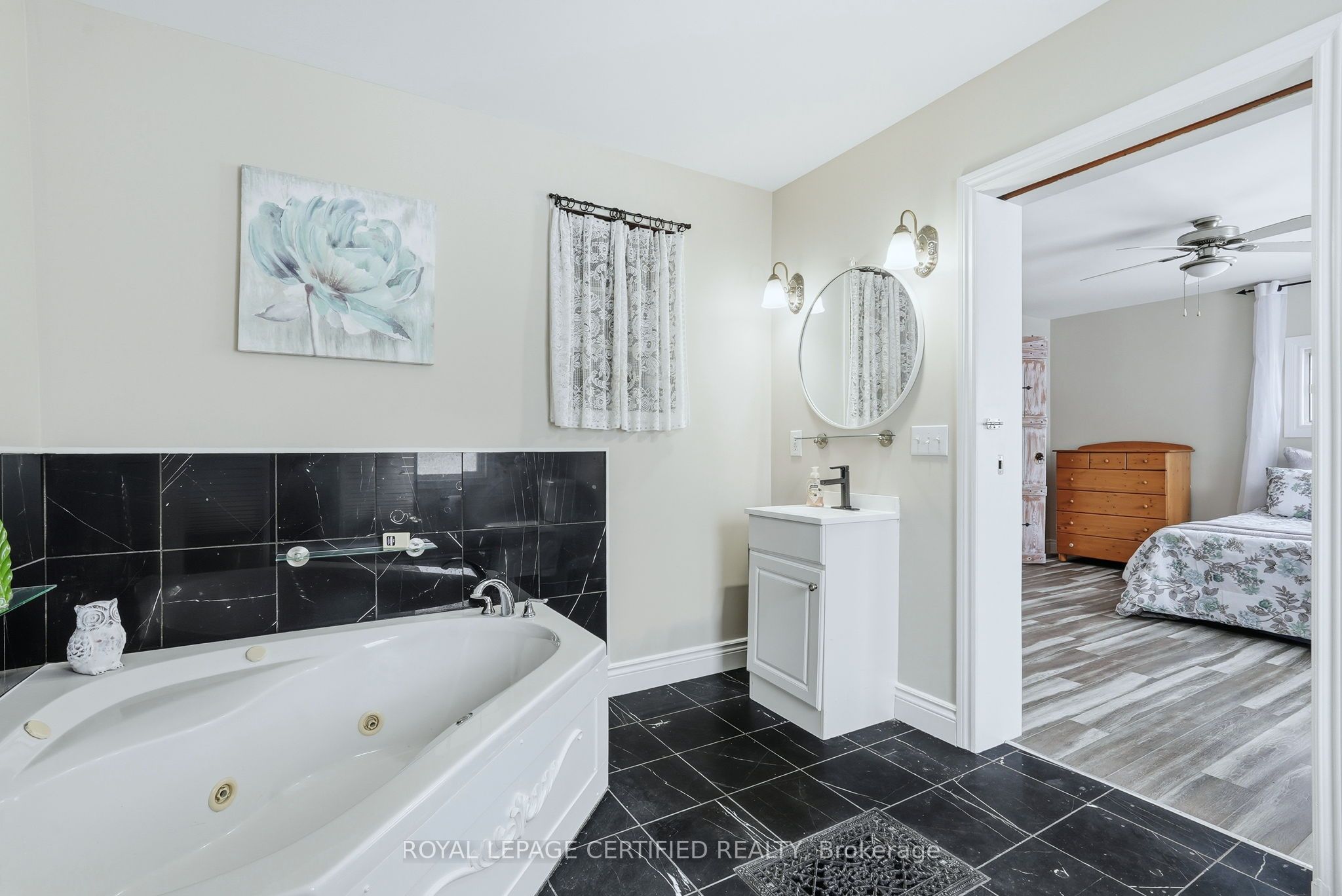 883 7th Avenue Property Photo 24