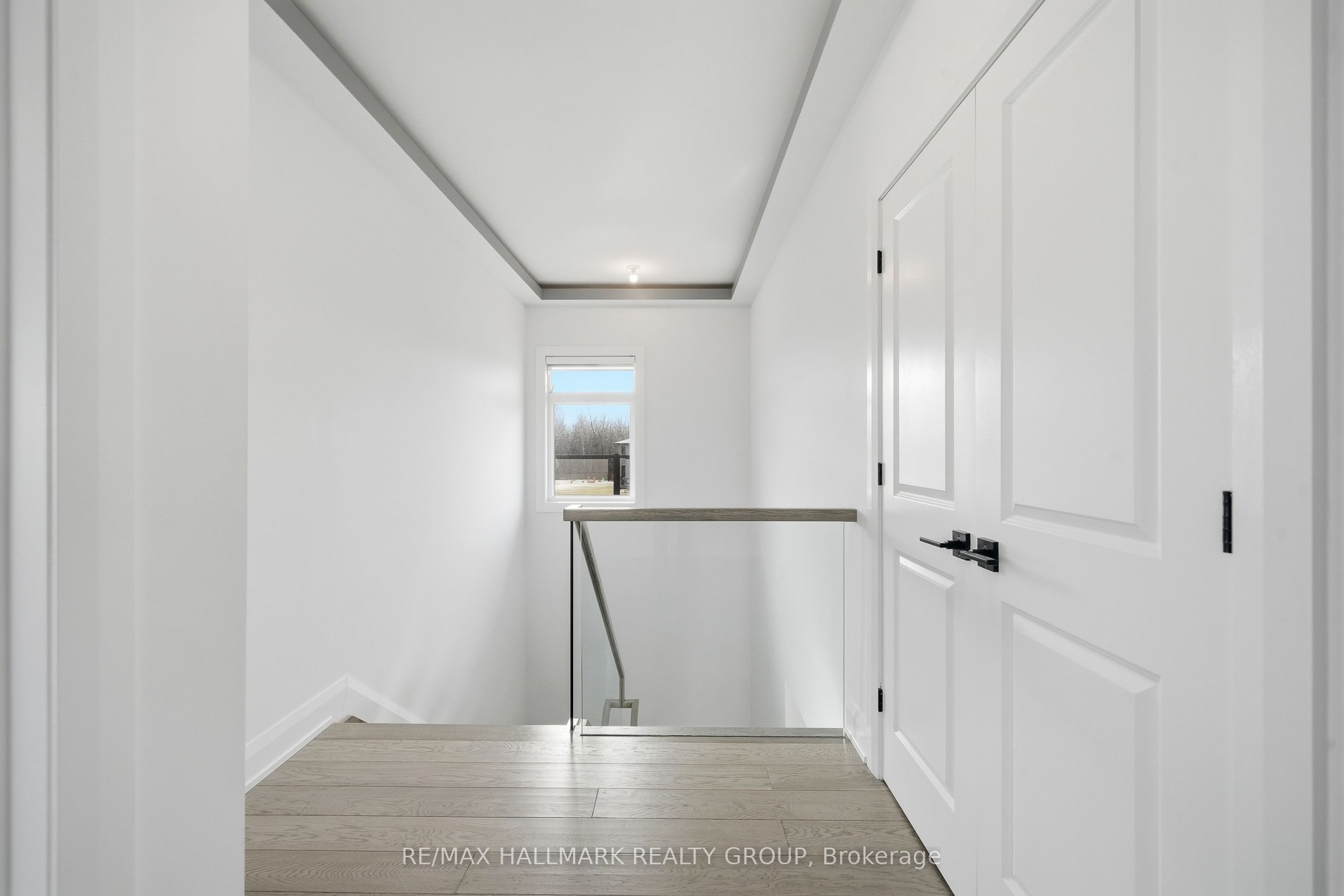225 Summerview Terrace Property Photo 20