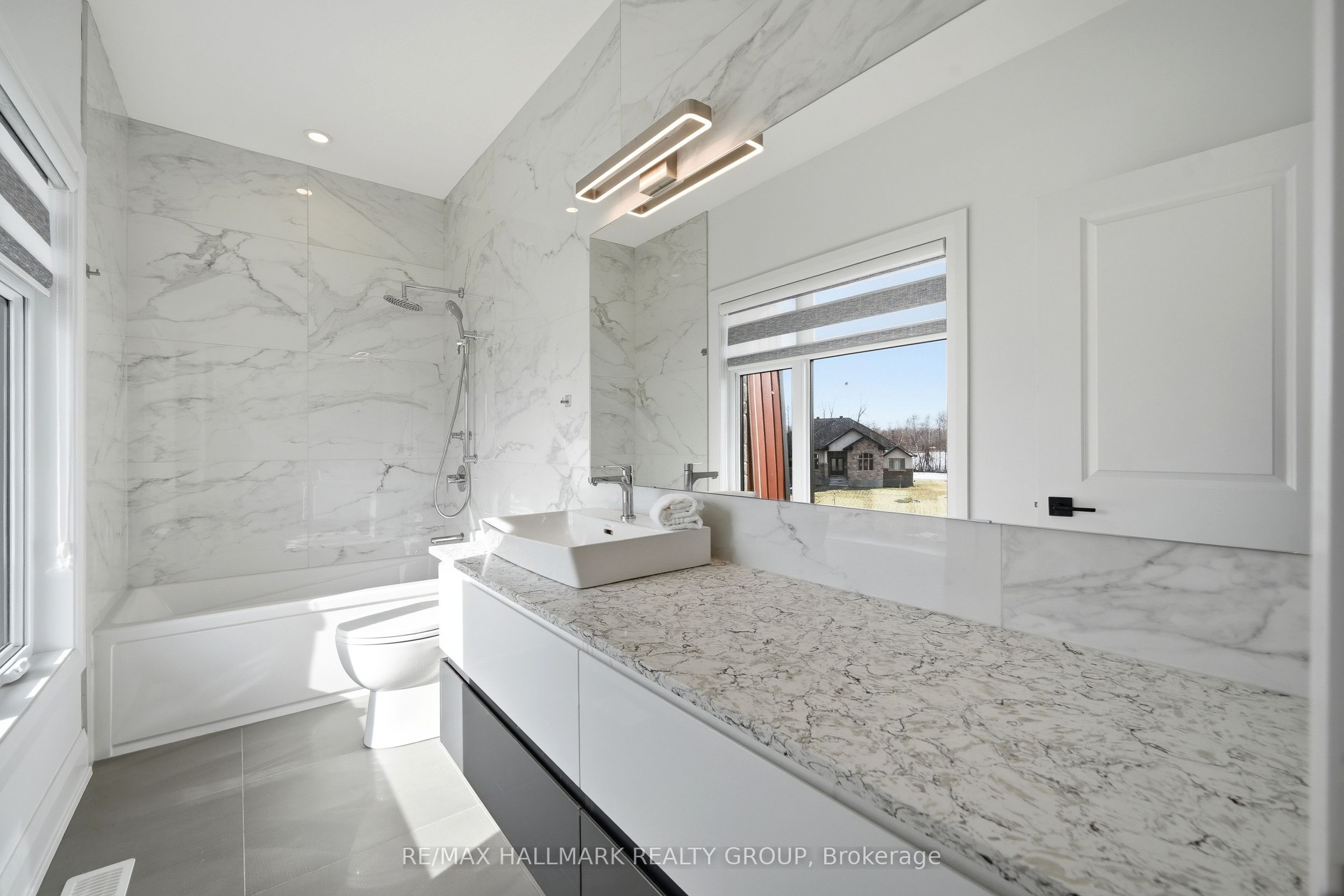 225 Summerview Terrace Property Photo 37