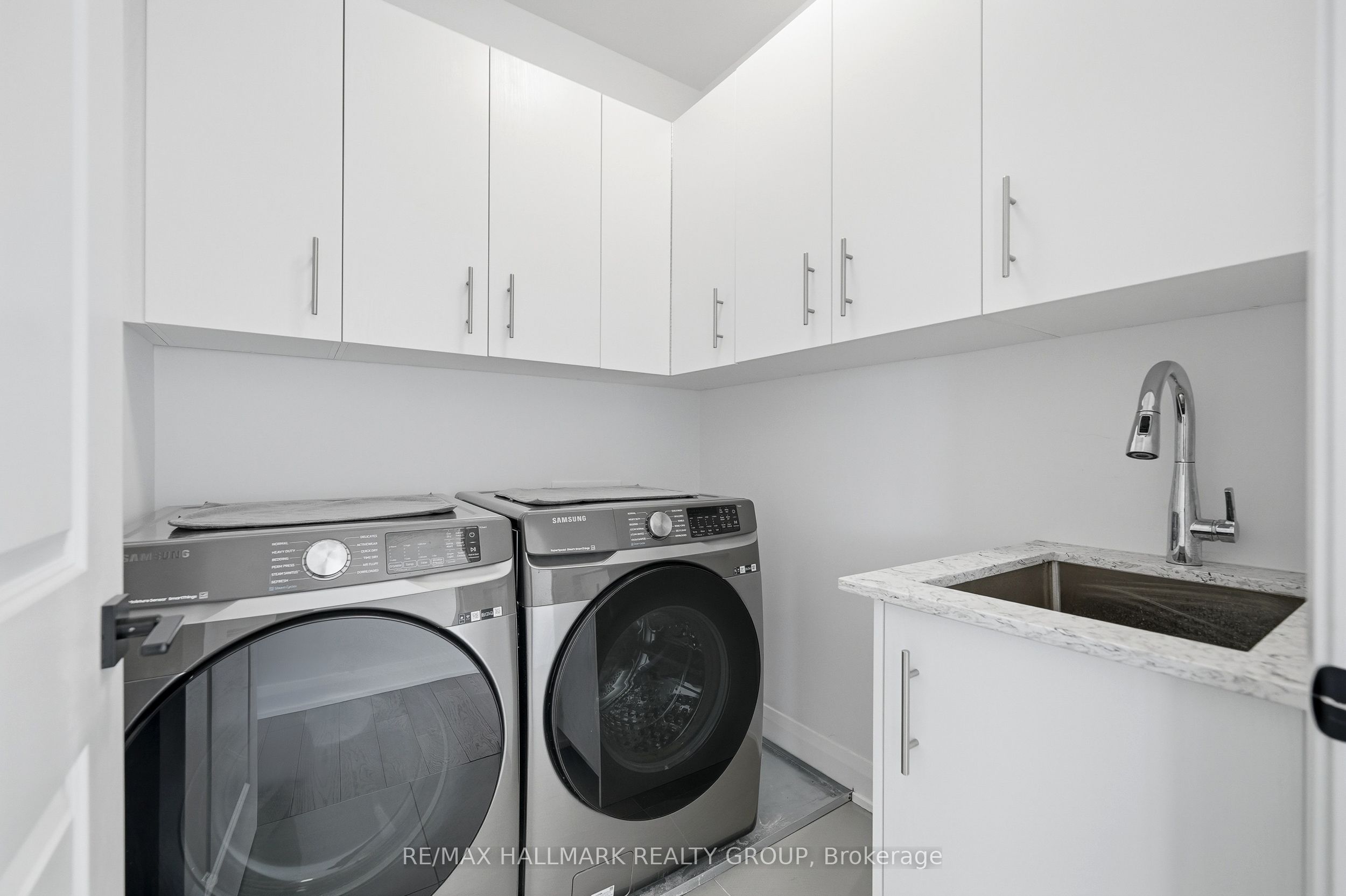 225 Summerview Terrace Property Photo 39