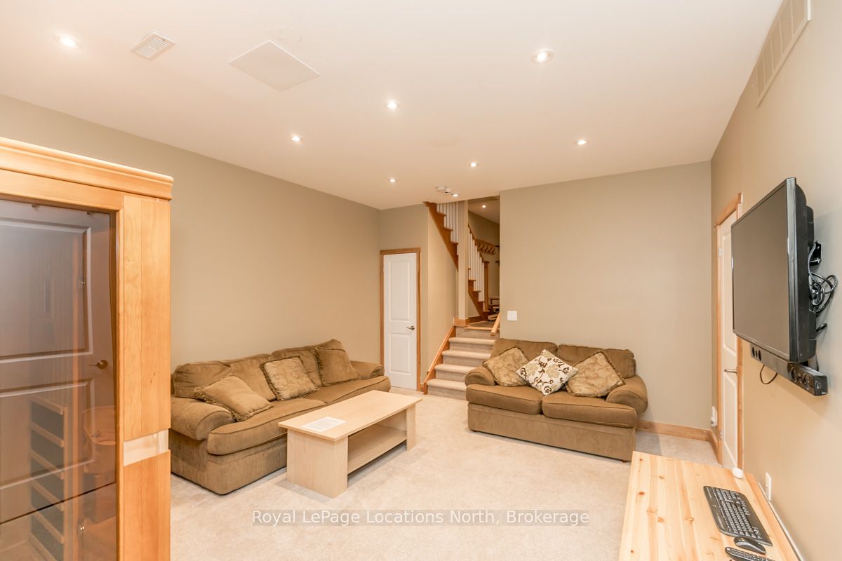 104 Farm Gate Road 6 Property Photo 37