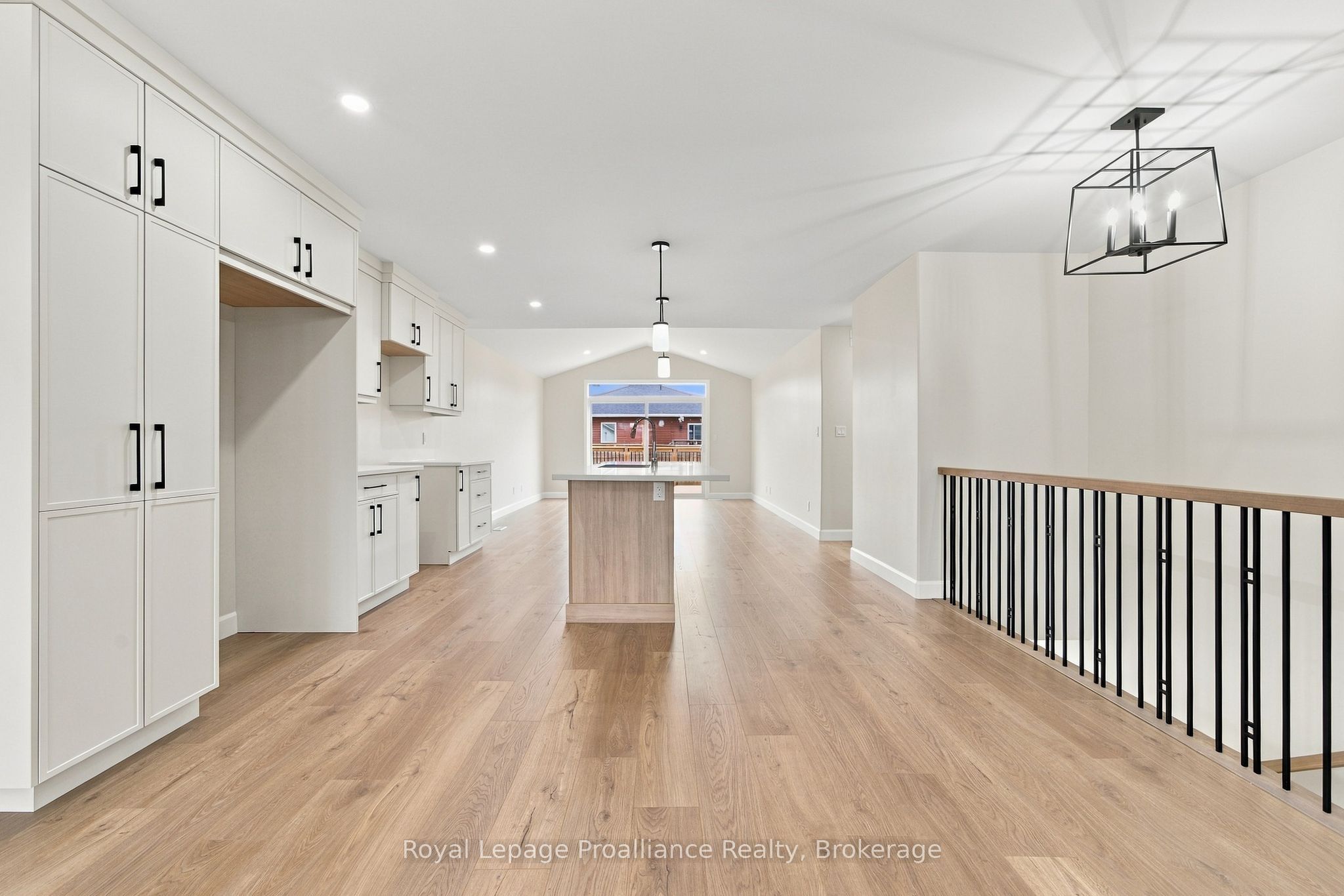 100 Hastings Park Drive Property Photo 10