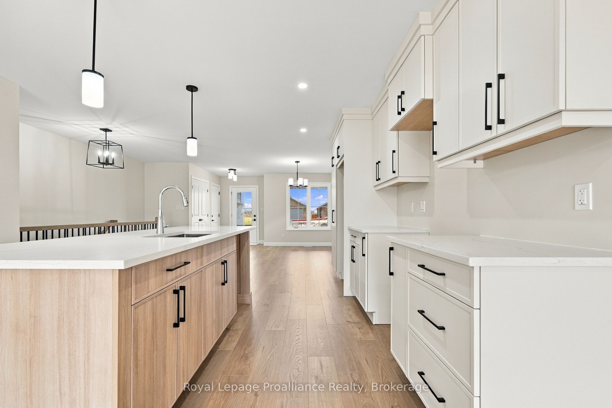 100 Hastings Park Drive Property Photo 15
