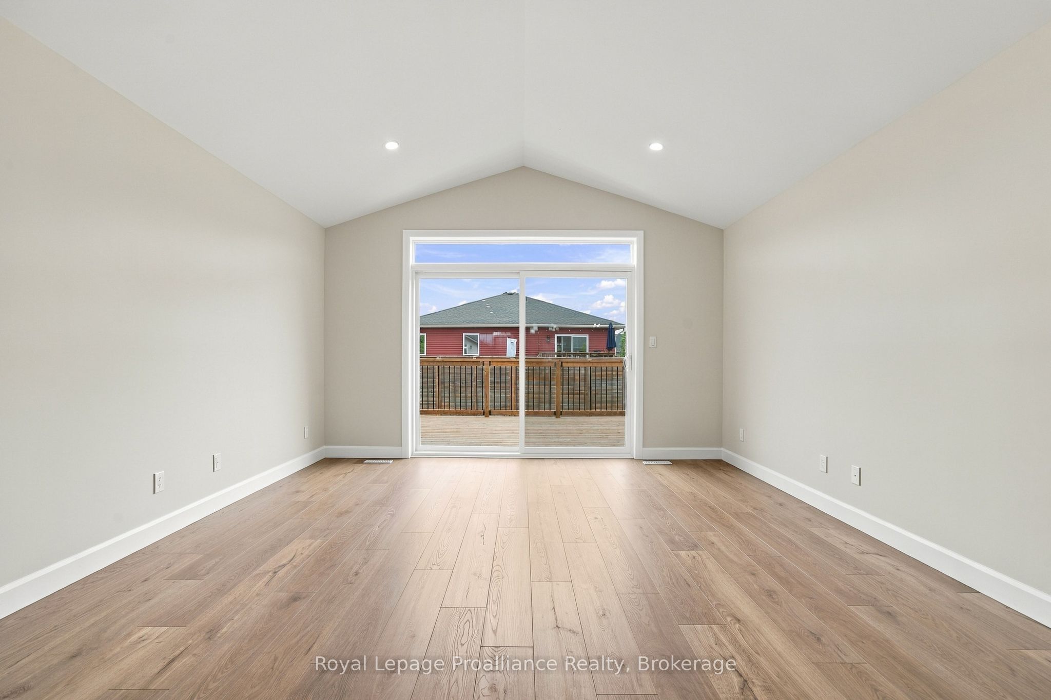 100 Hastings Park Drive Property Photo 17