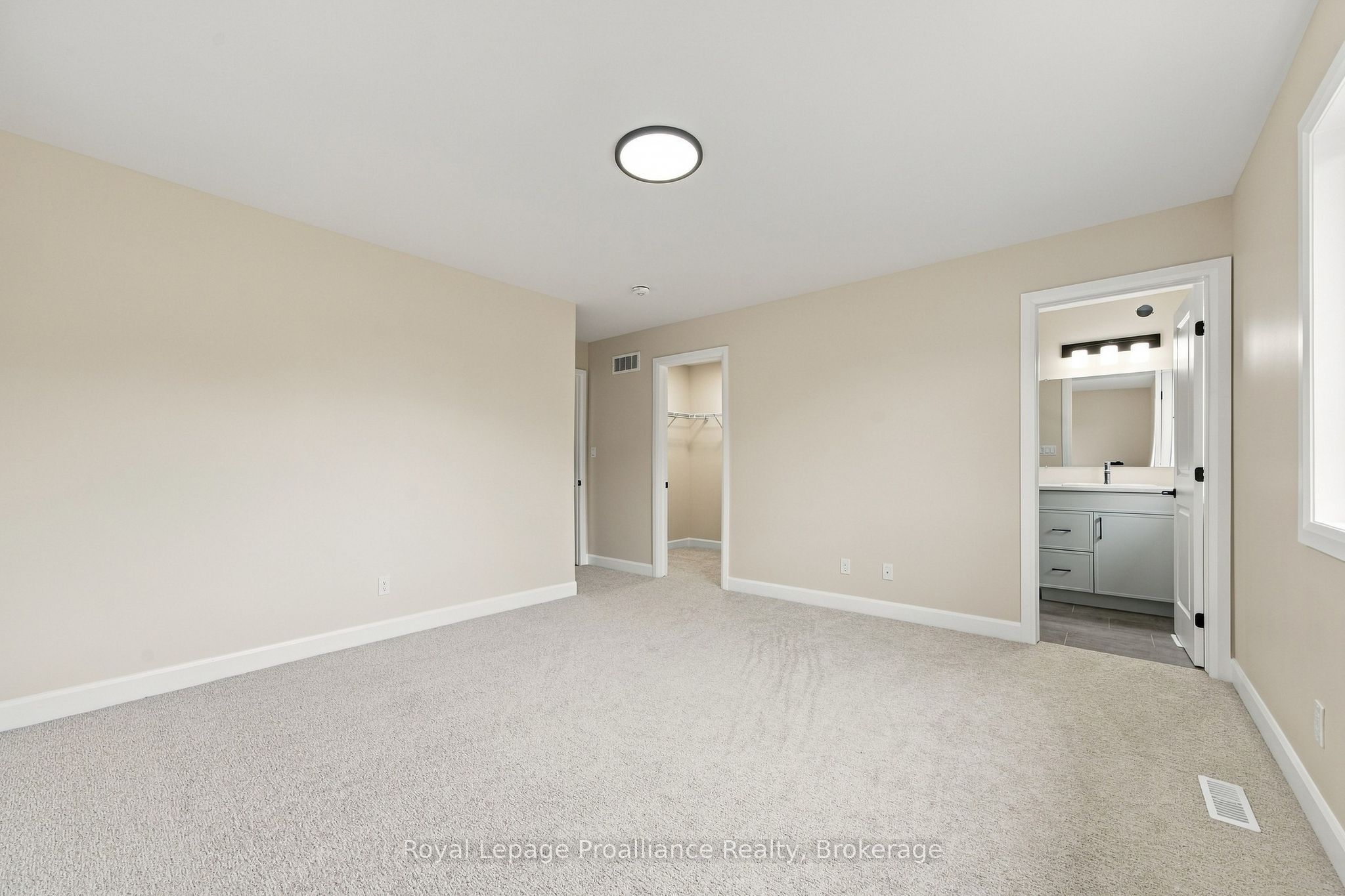 100 Hastings Park Drive Property Photo 20