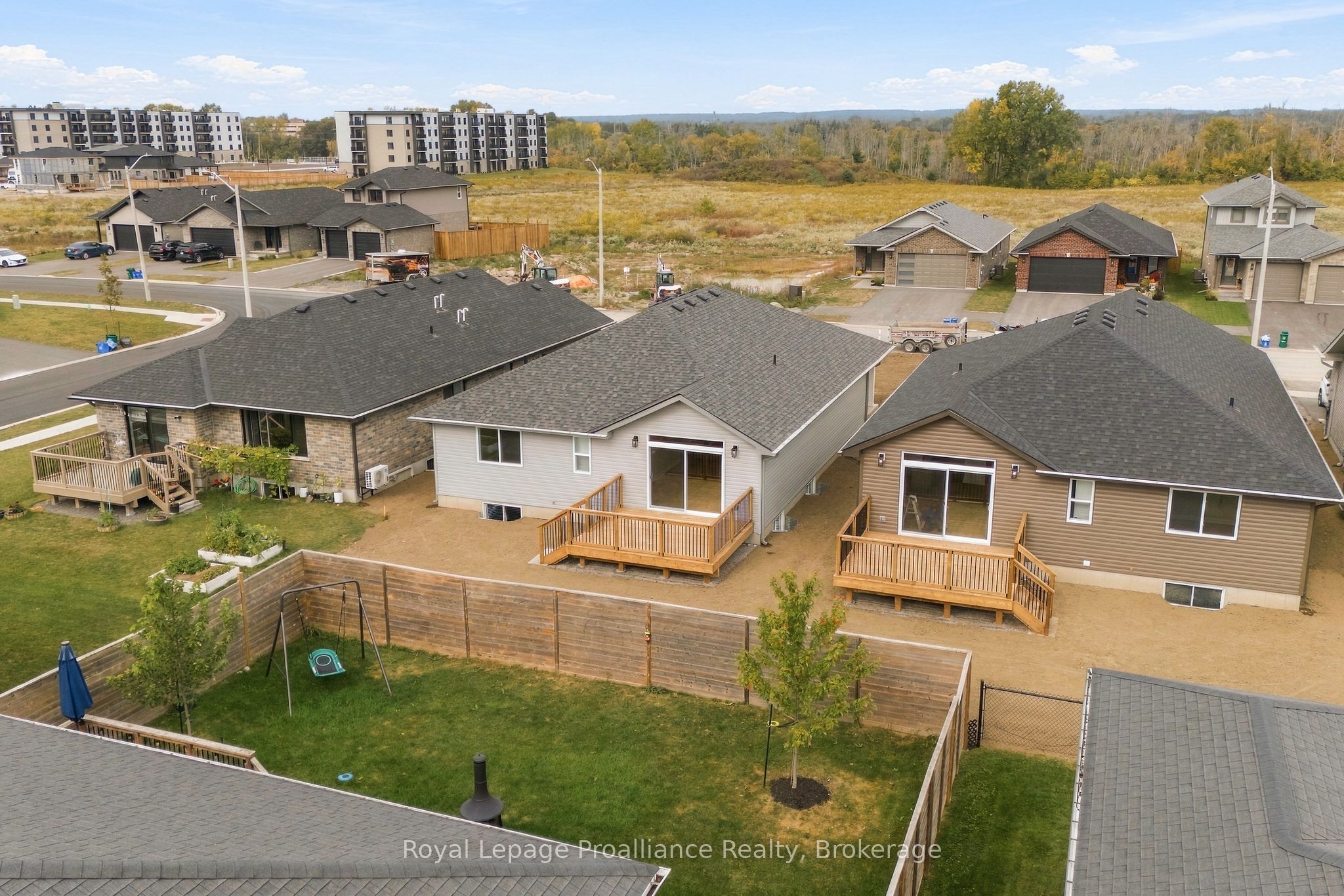 100 Hastings Park Drive Property Photo 42