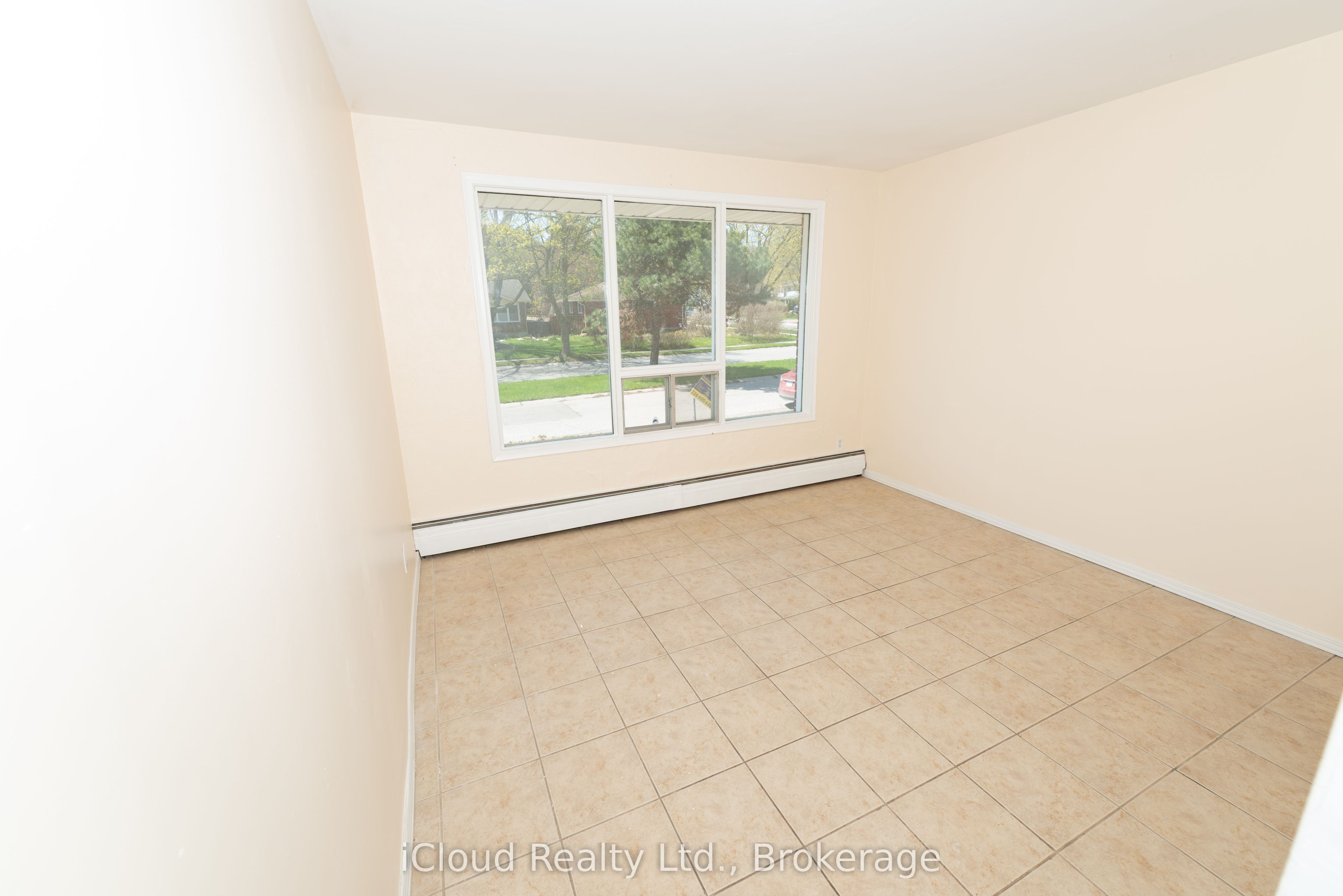 536 Glen Forrest Boulevard Property Photo 5