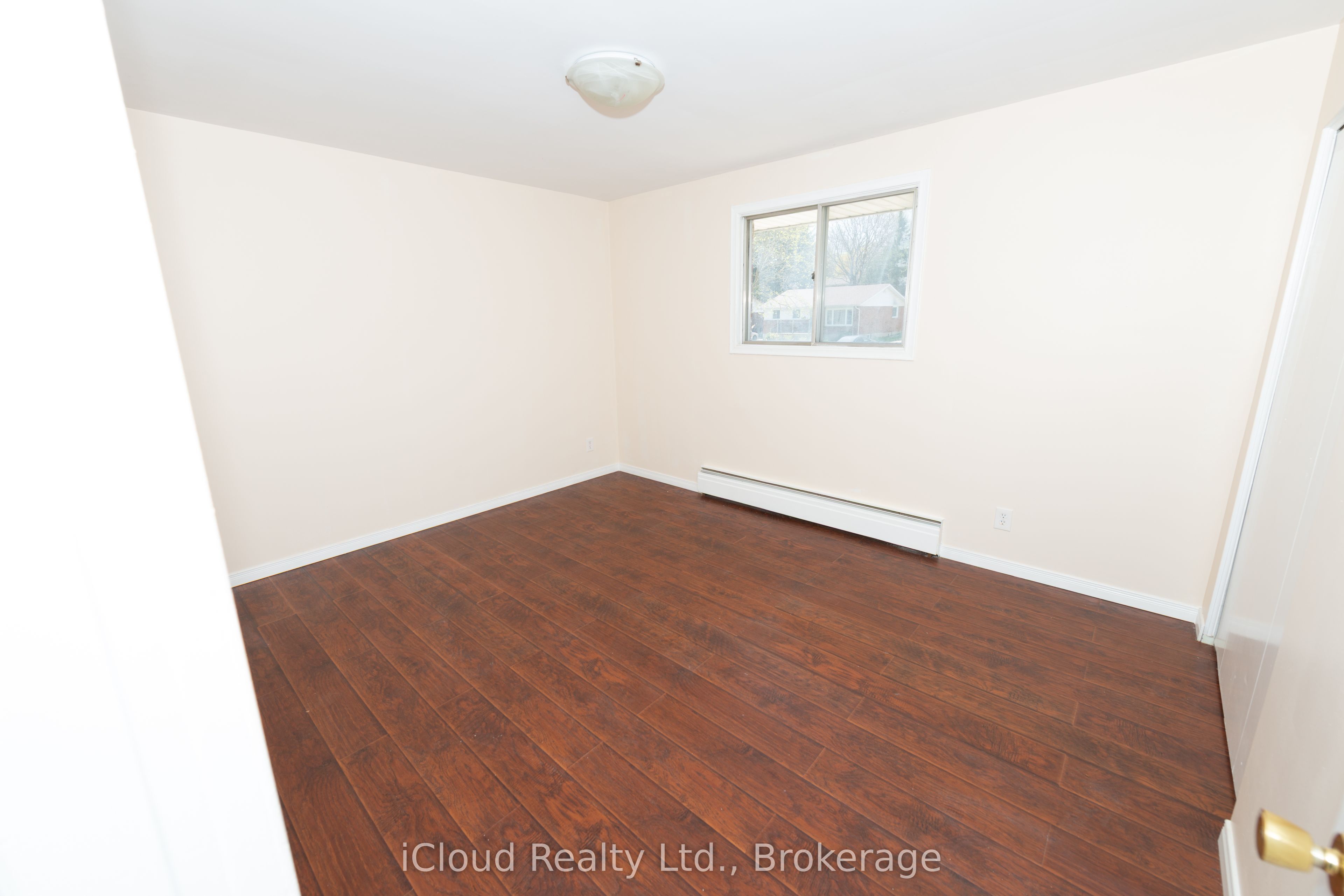 536 Glen Forrest Boulevard Property Photo 9