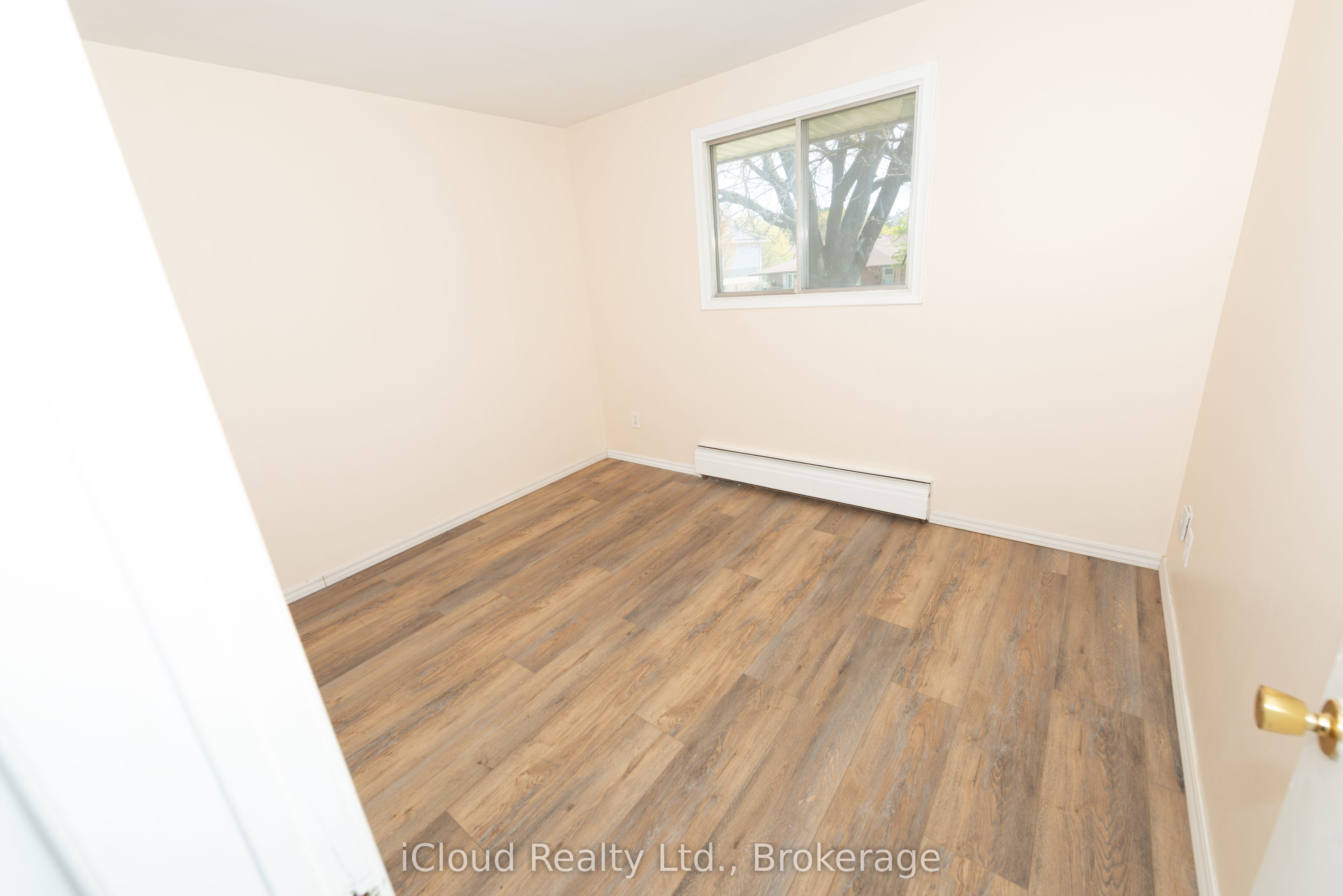 536 Glen Forrest Boulevard Property Photo 11