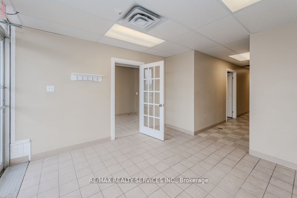 3590 Lobsinger Line 2 Property Photo 10