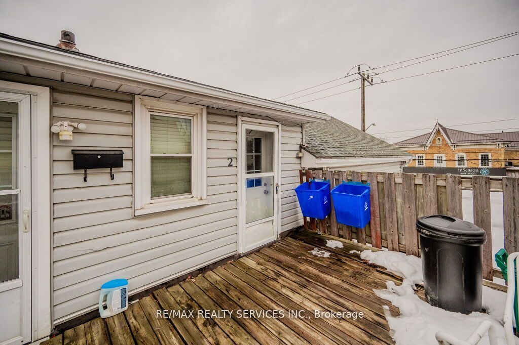 3590 Lobsinger Line 2 Property Photo 21