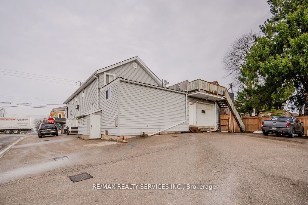 3590 Lobsinger Line 2 Property Photo 30
