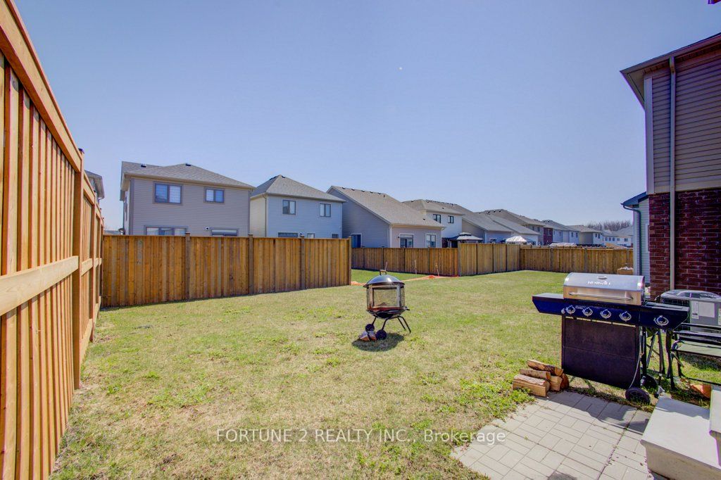 22 Dass Drive W Property Photo 33