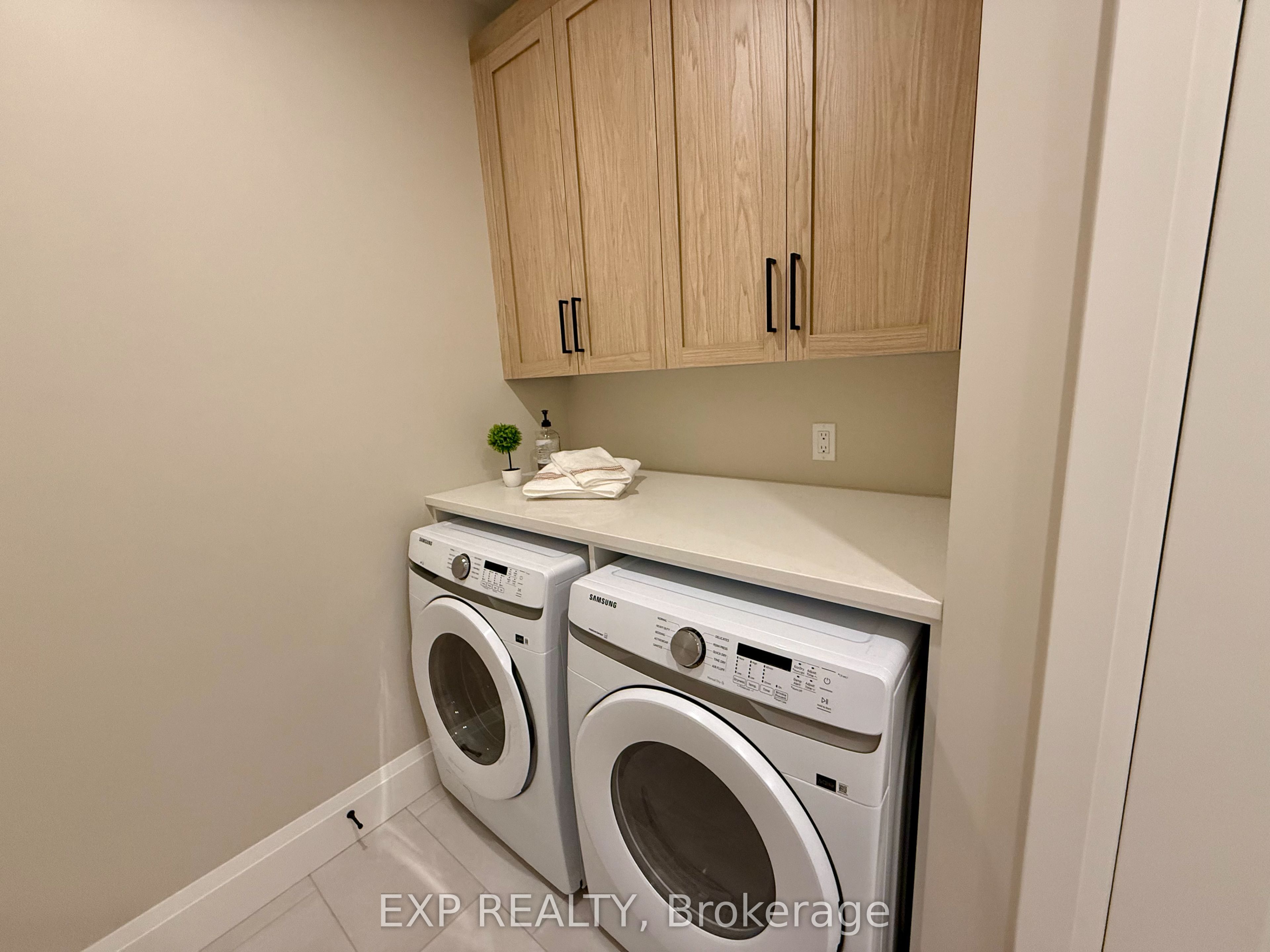 99 Bedell Drive Property Photo 8
