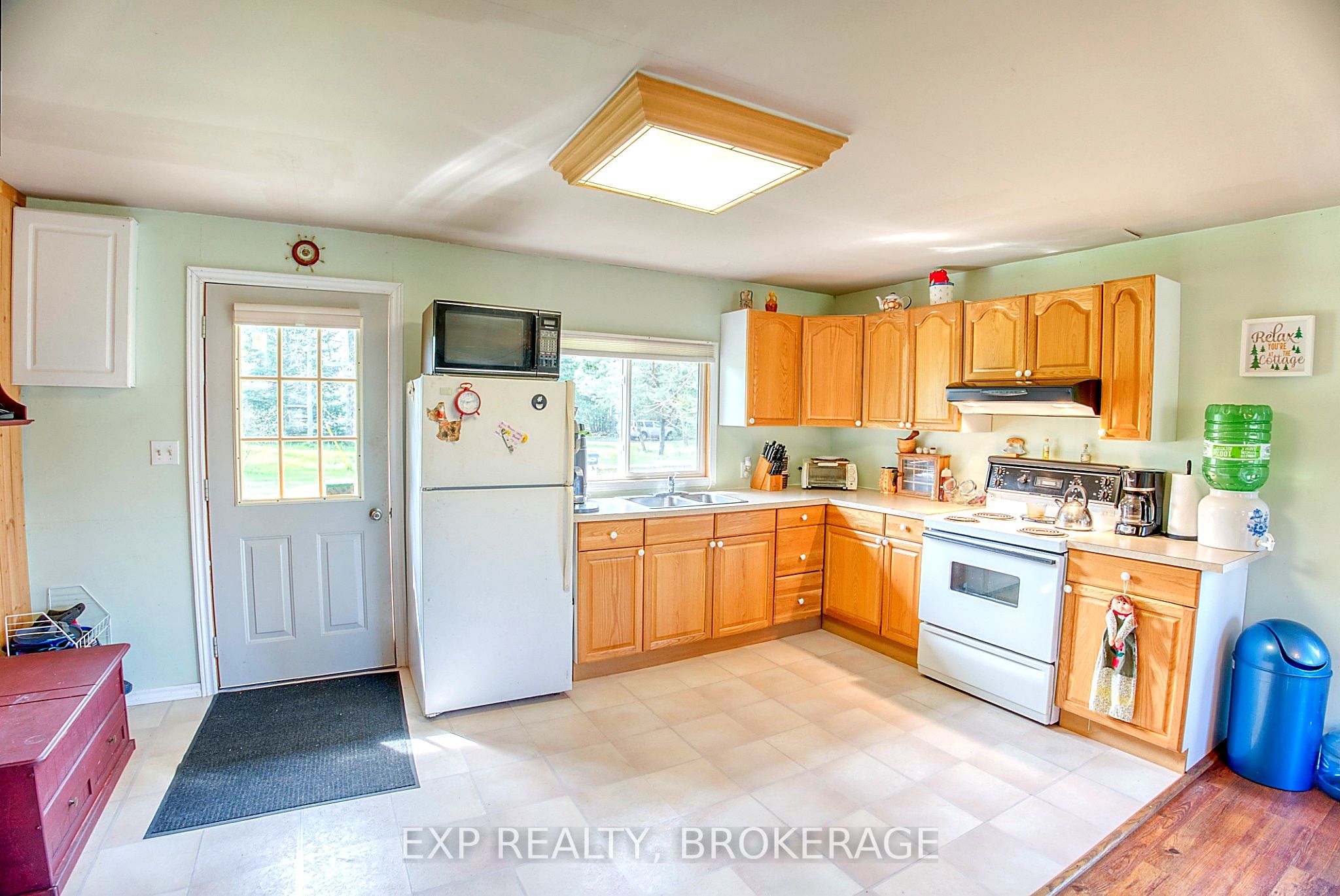 1013 Turner Way Property Photo 2