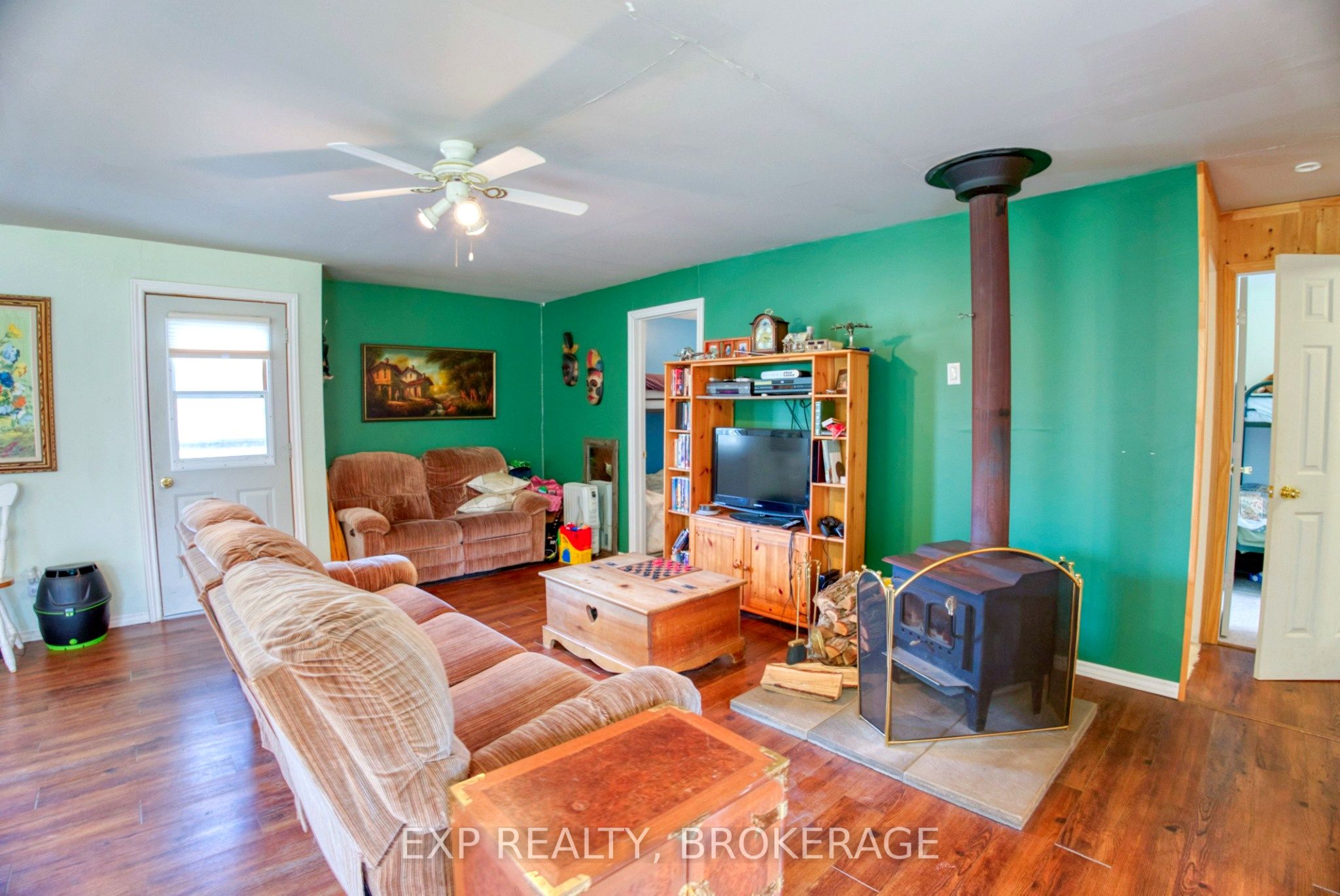 1013 Turner Way Property Photo 7