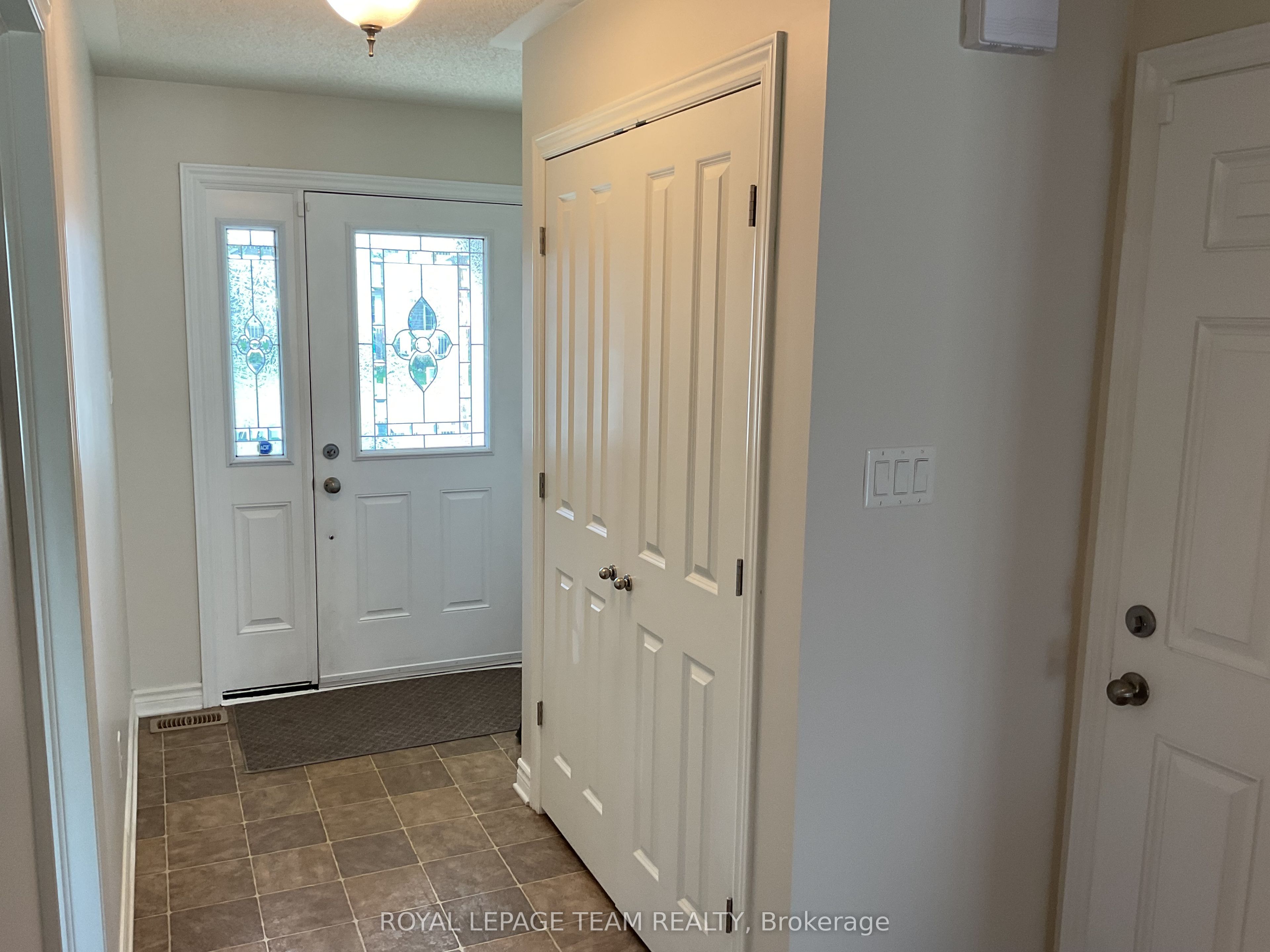 511 Kilburn Street Property Photo 6