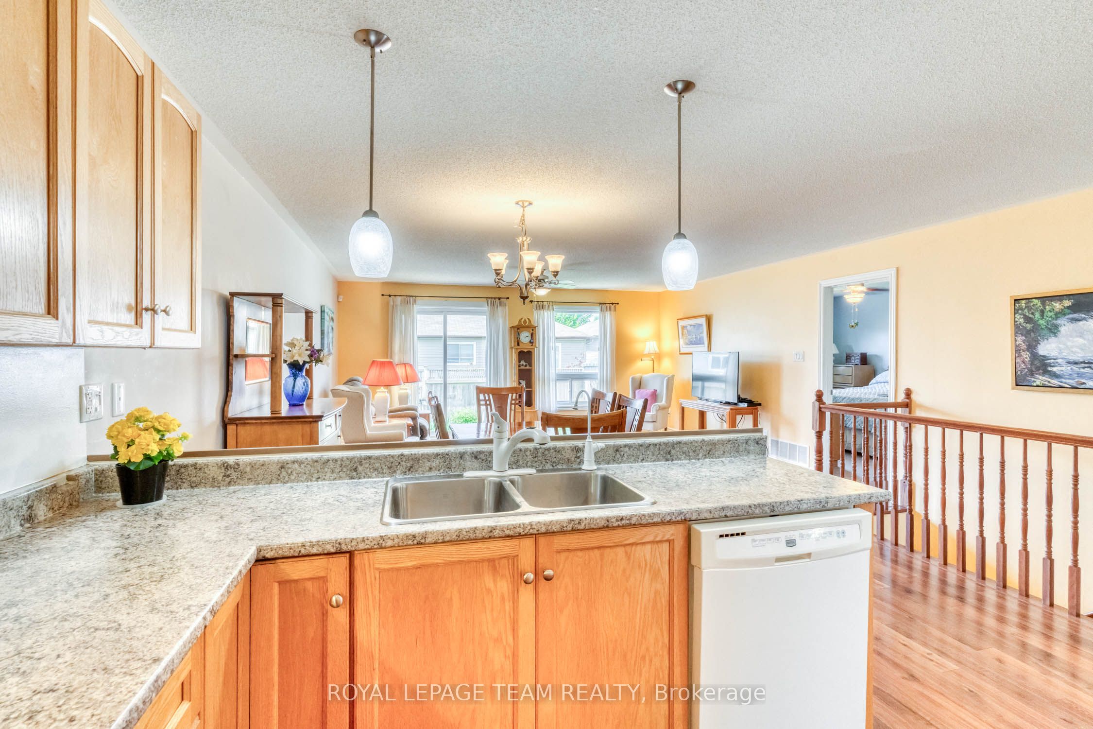 511 Kilburn Street Property Photo 9