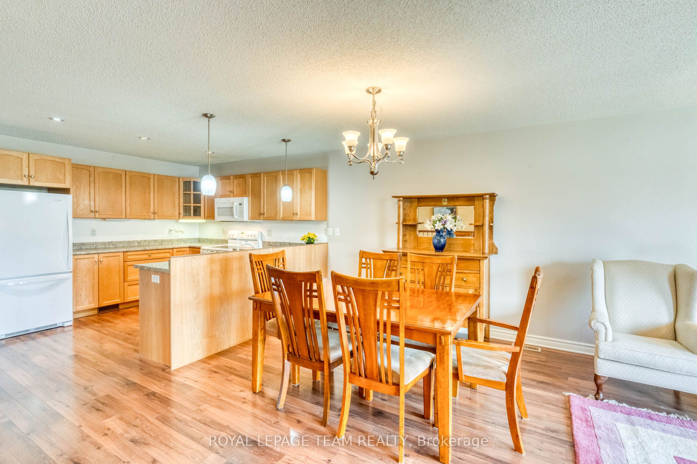 511 Kilburn Street Property Photo 10