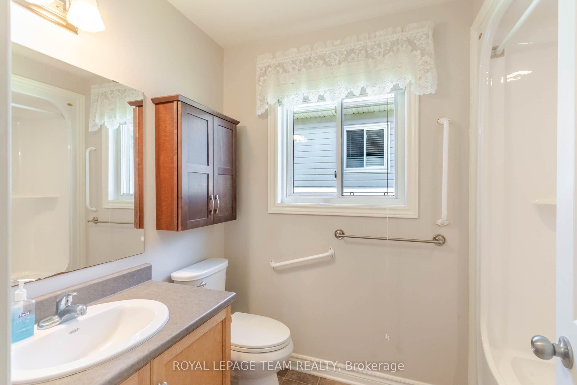 511 Kilburn Street Property Photo 19