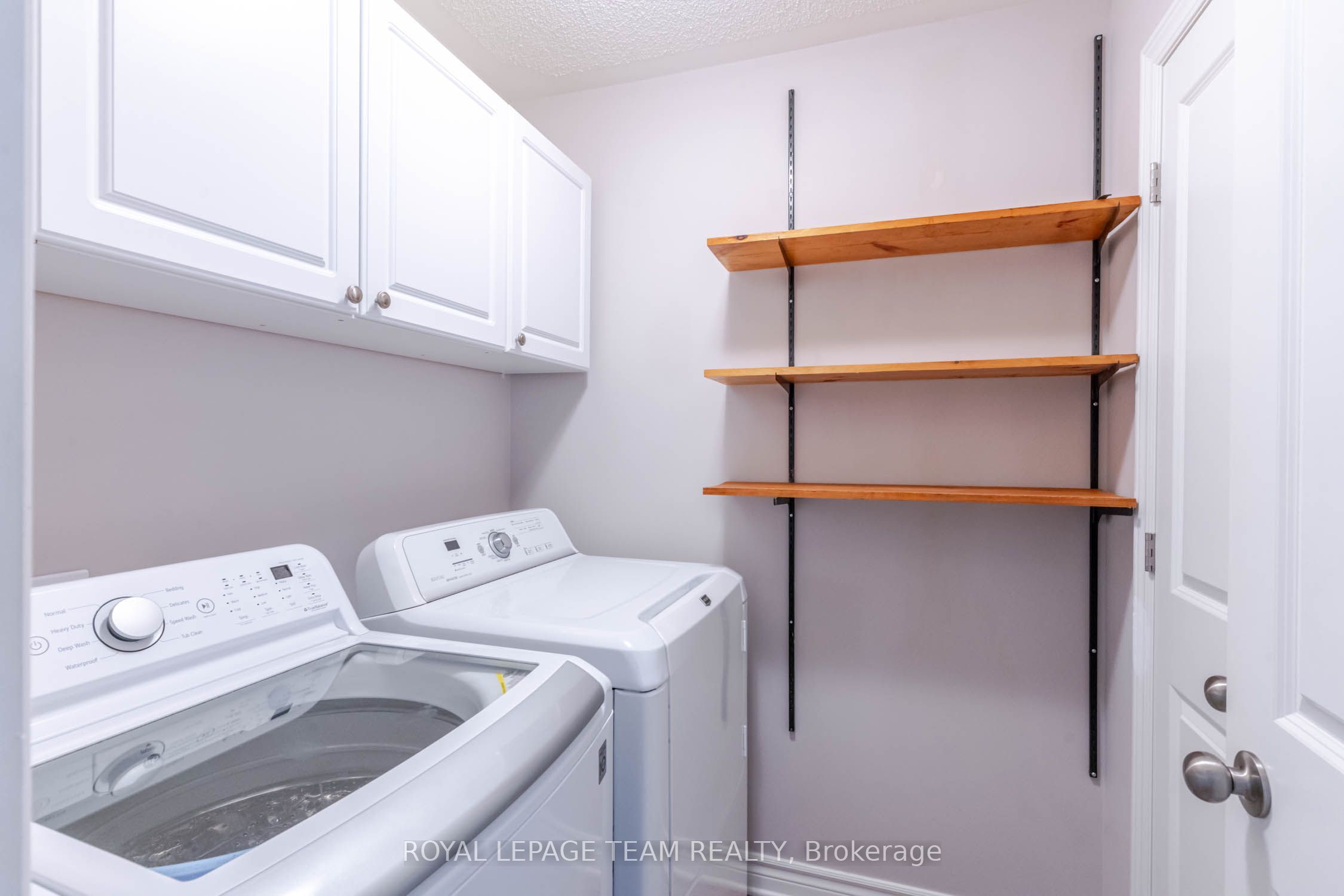 511 Kilburn Street Property Photo 21