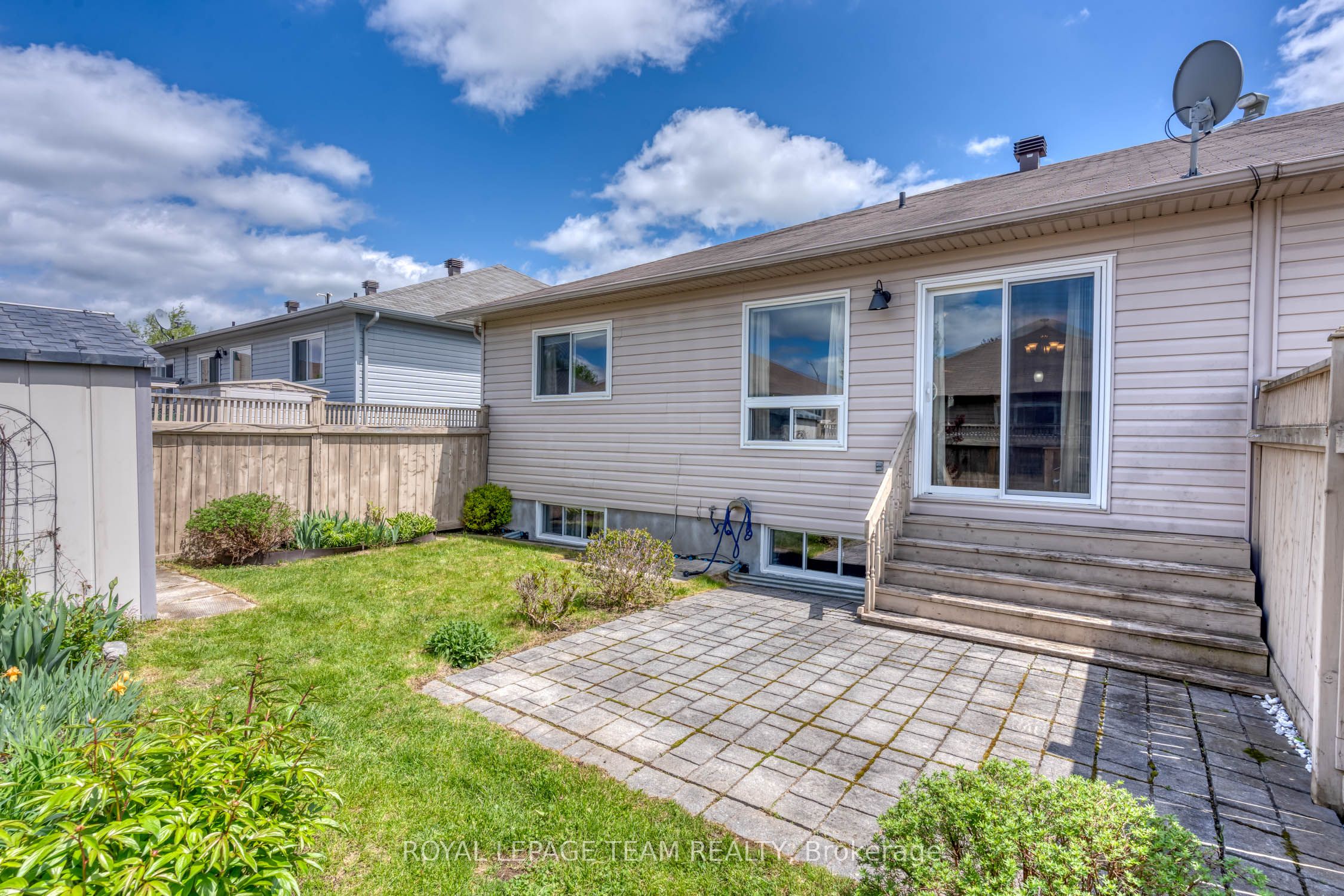511 Kilburn Street Property Photo 25