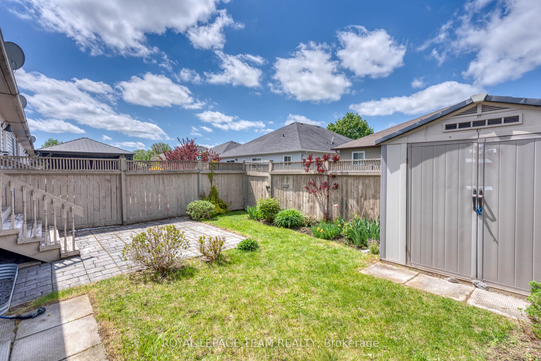 511 Kilburn Street Property Photo 27