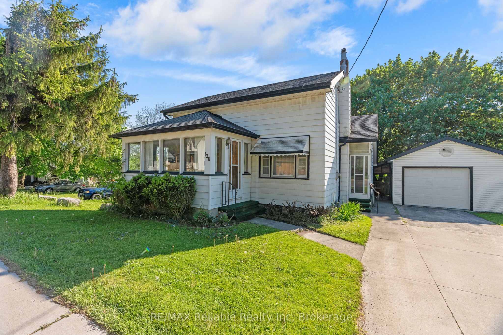 120 Victoria Street Property Photo 1
